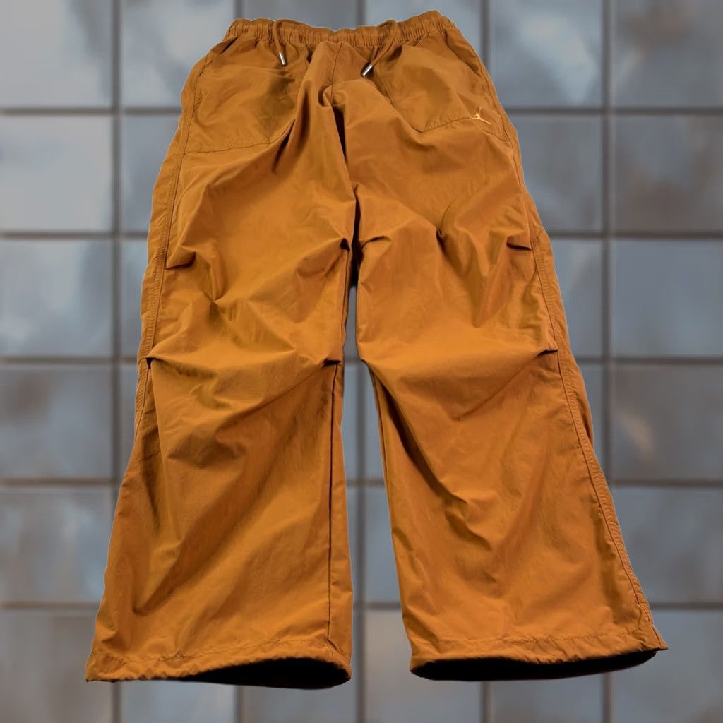 VINTAGE Jordan Air Track Pants Mens S Bronze Essential Woven Stretch Athleisure Casual Brown Nylon 100% Nylon Jer?