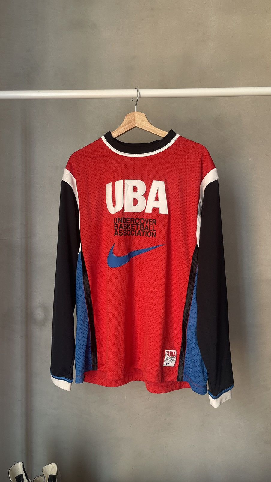 image of Nike Chaos Balance Basketball Longsleeve in Red, Men's (Size Medium)