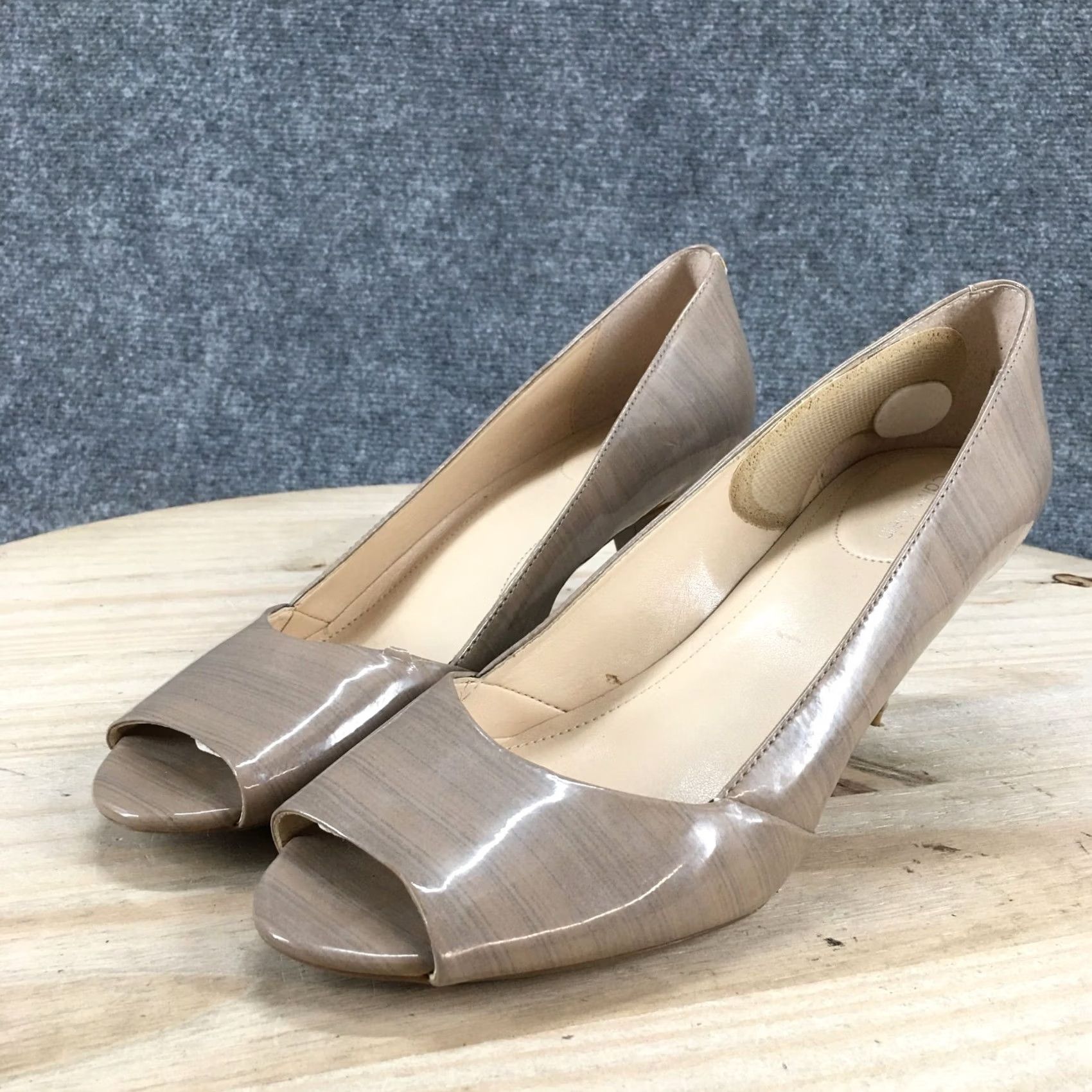 Calvin Klein Calvin Klein Heels Womens 9.5 M Parisa Peep Toe Kitten Pumps Brown Faux Leather Pump Womens 9.5 Brown Kitten Parisa Calvin Klein Shoes Size US 10 / IT 40 - 7 Thumbnail