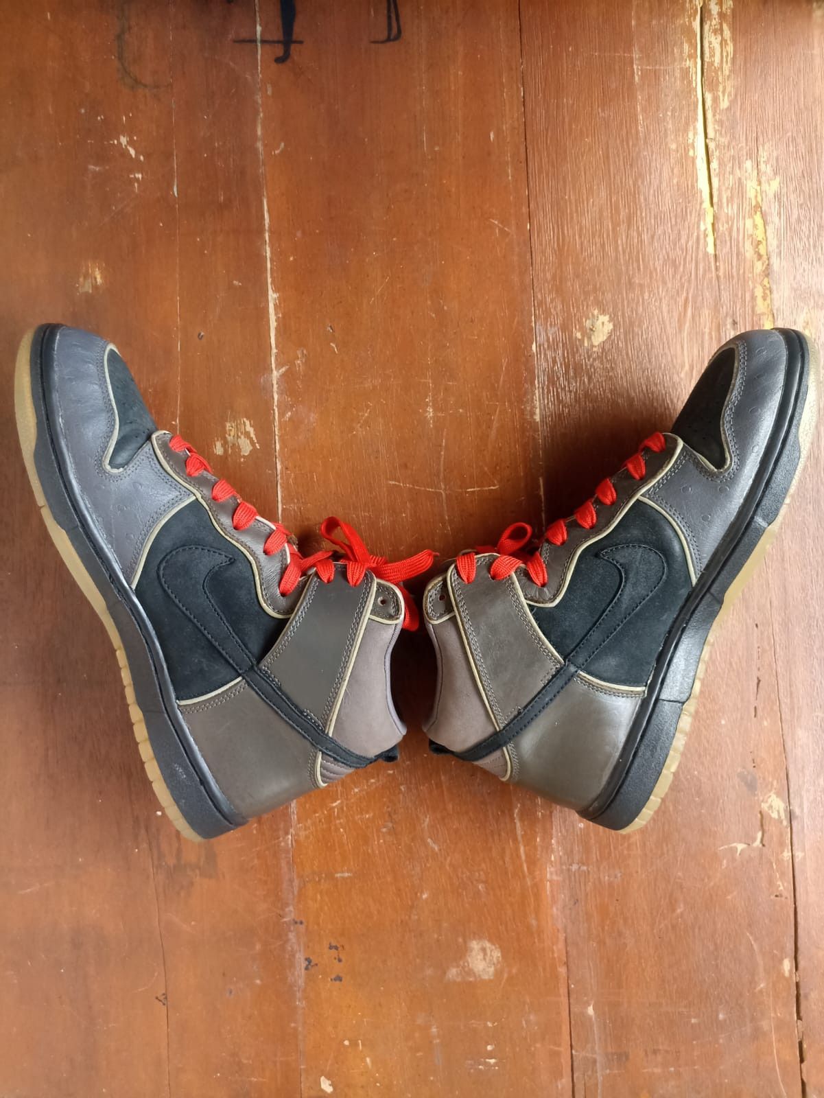 Nike SB Dunk High Mf Doom Size US 9 / EU 42 - 2 Thumbnail