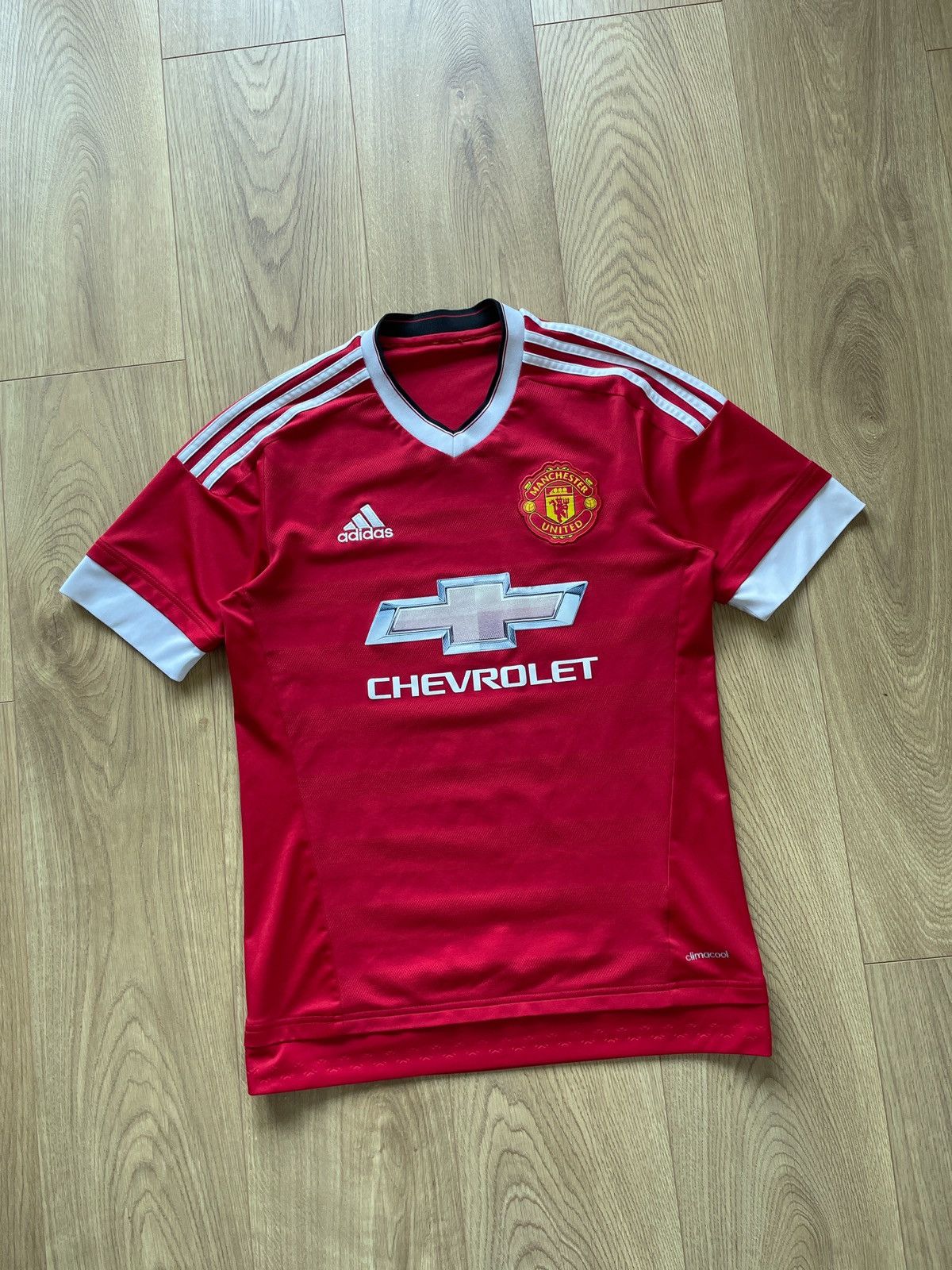 Adidas Rare T-Shirt Manchester United Adidas 2015 Football hype Size US S / EU 44-46 / 1 - 1 Thumbnail