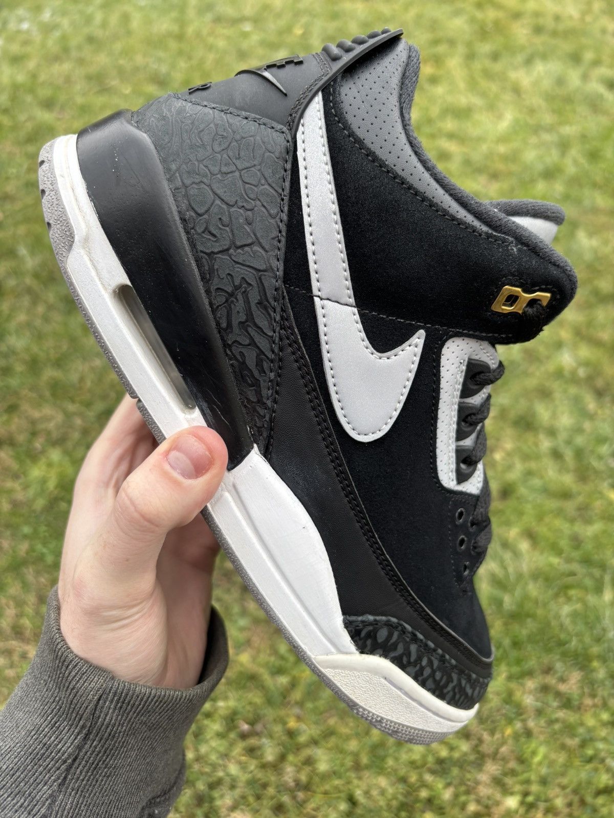 Jordan Brand Jordan 3 Retro Tinker SP Black Cement 2019 Size 10 Size US 10 / EU 43 - 1 Thumbnail
