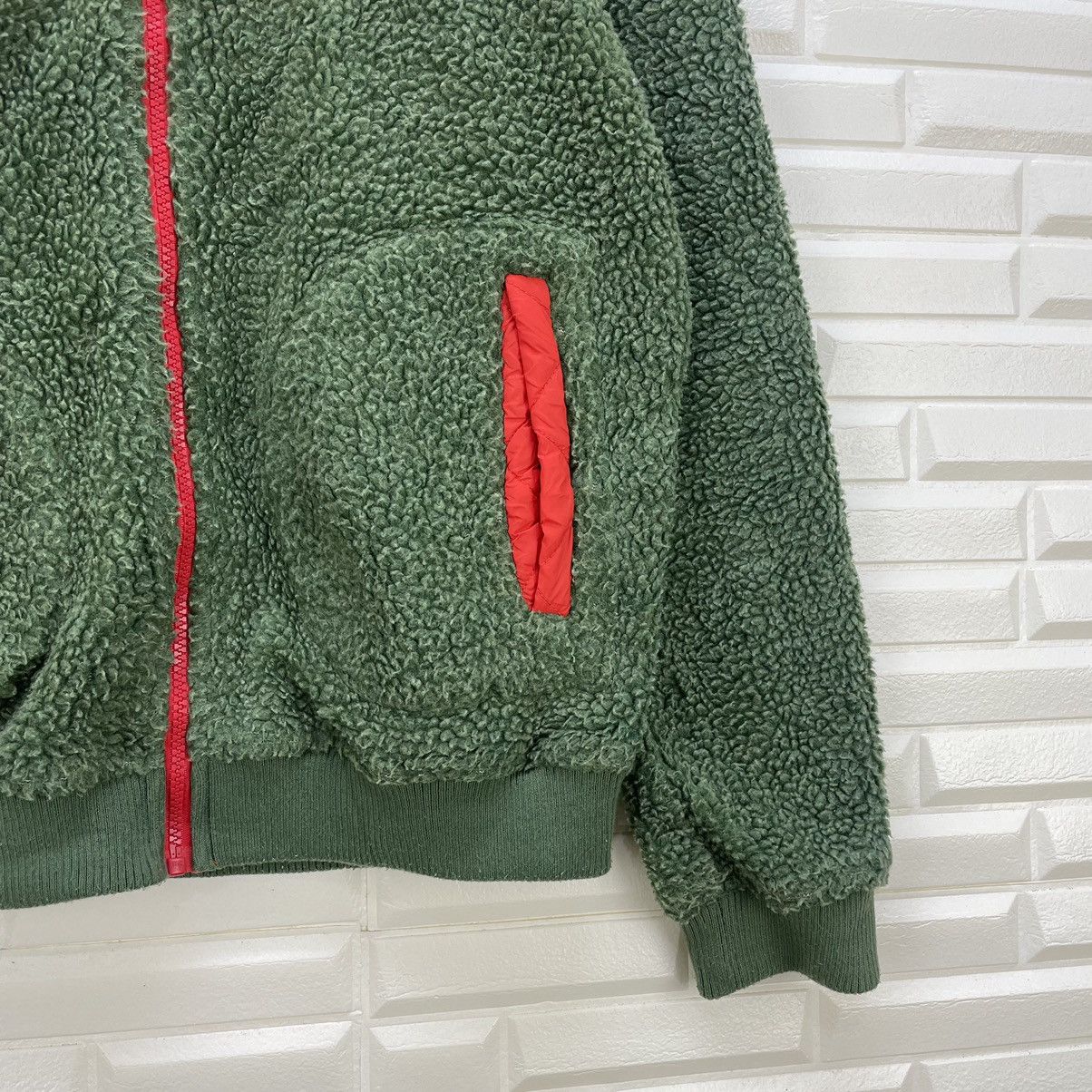 Vintage Nice Design Very Awesome Titicaca Deep Pile Hooded Two tone Size US M / EU 48-50 / 2 - 8 Thumbnail
