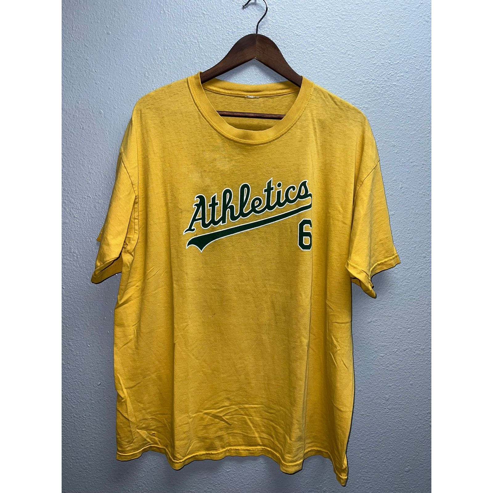 MLB Vintage Oakland Athletics Shirt Travis Buck Player #6 Tee XL Size US XL / EU 56 / 4 - 1 Thumbnail