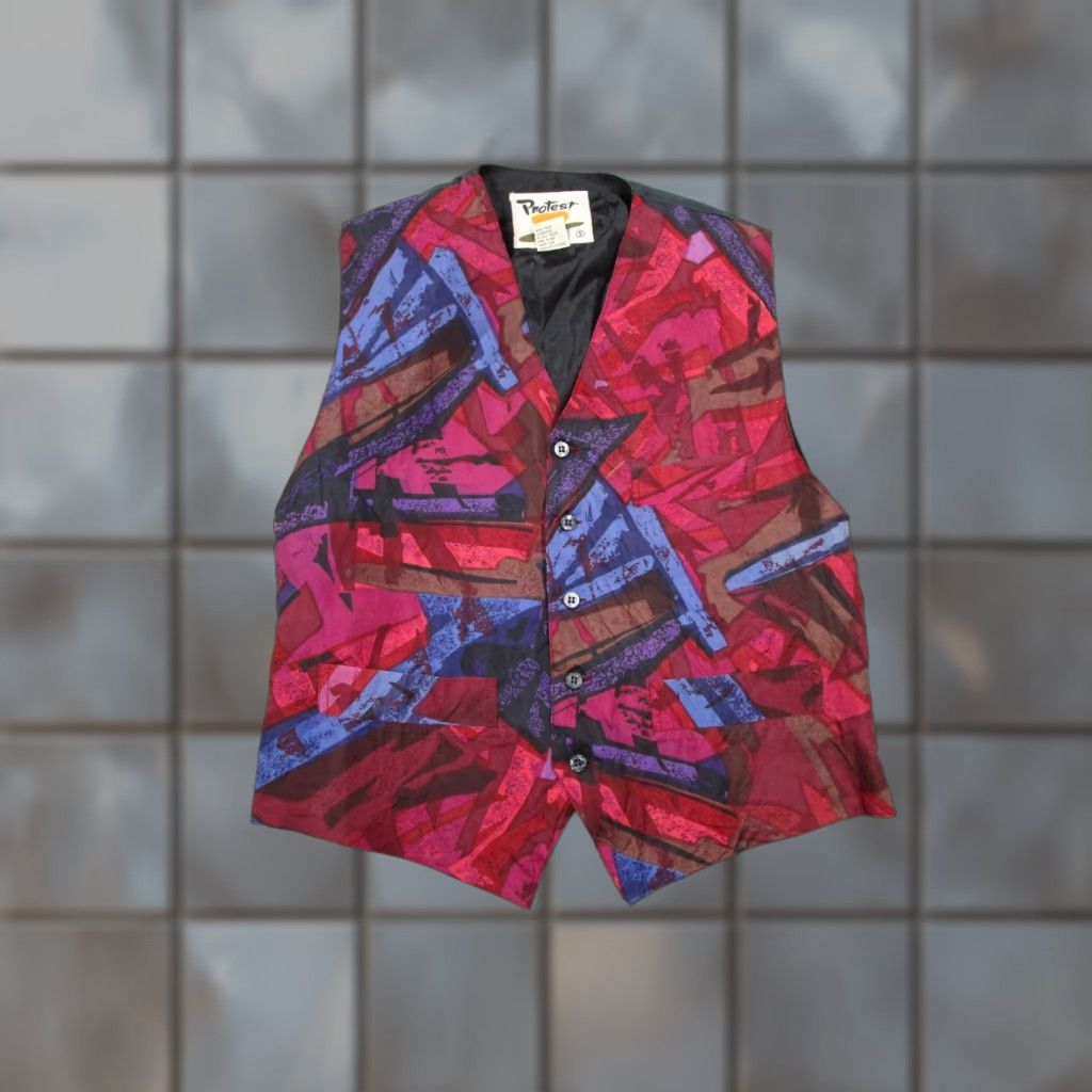 Vintage VINTAGE Protest Men's Small Red Silk Vest 90s Retro Abstract Geometric Short All Seasons Size US S / EU 44-46 / 1 - 1 Thumbnail