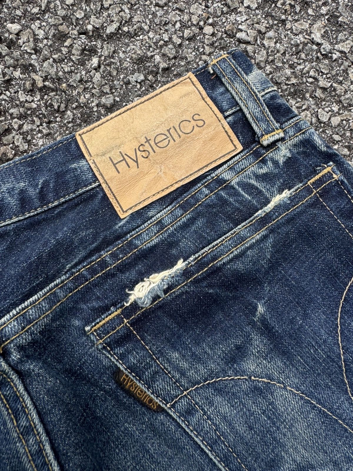 Hysteric Glamour HYSTERIC GLAMOUR JAPAN STUDDED UNISEX STYLE DISTRESSED JEANS Size US 29 - 15 Thumbnail