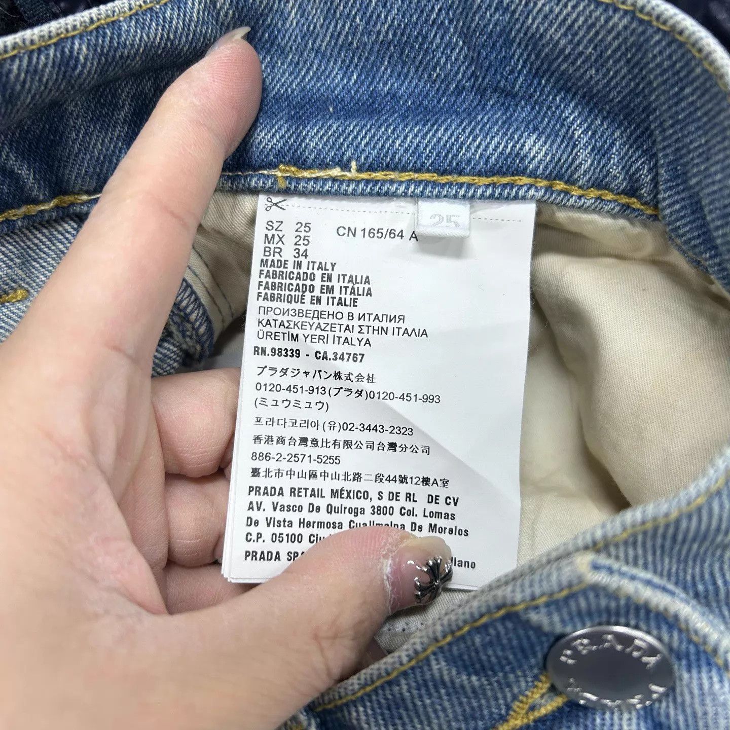 Prada Prada 99 New Light Blue Steel Tag Jeans 25 Size 25" / US 0 / IT 36 - 5 Thumbnail
