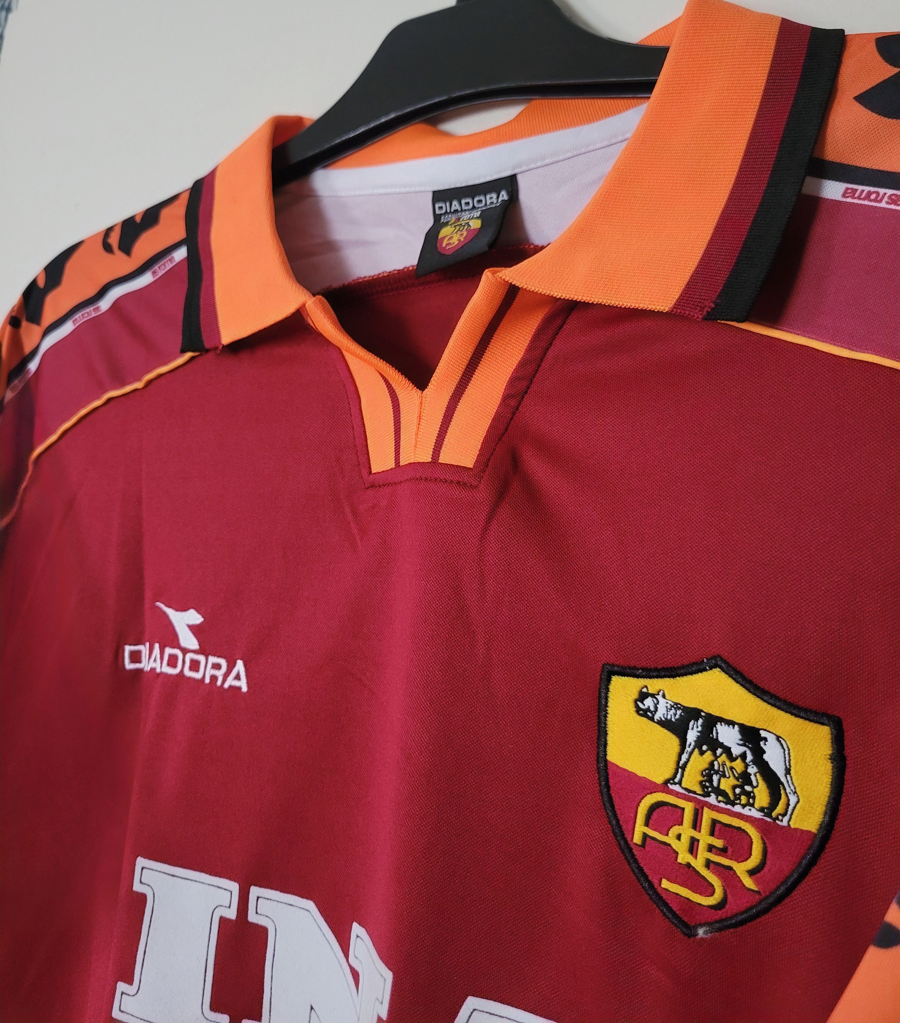 Other AS Roma 1998-1999 Totti 10 Vintage Retro Football Jersey Size US L / EU 52-54 / 3 - 4 Thumbnail
