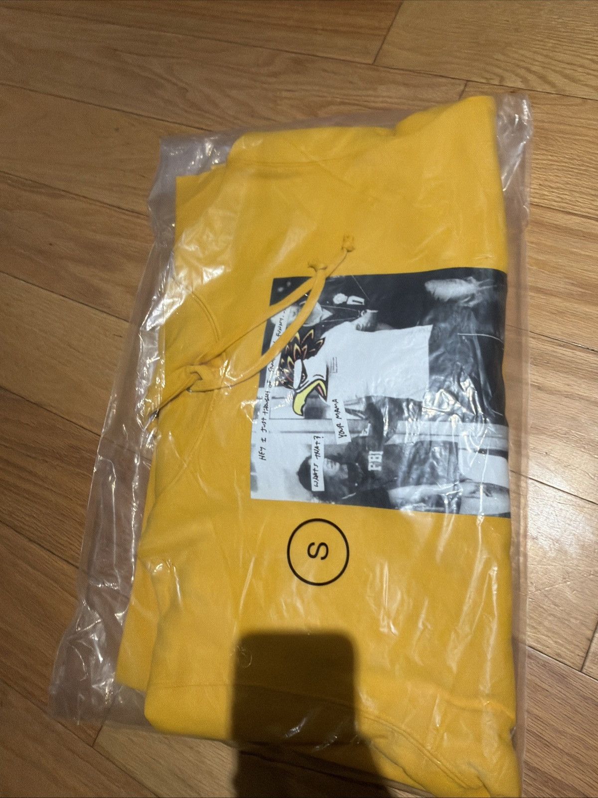 Supreme Supreme anti hero illegal business controls america yellow Size US S / EU 44-46 / 1 - 3 Thumbnail