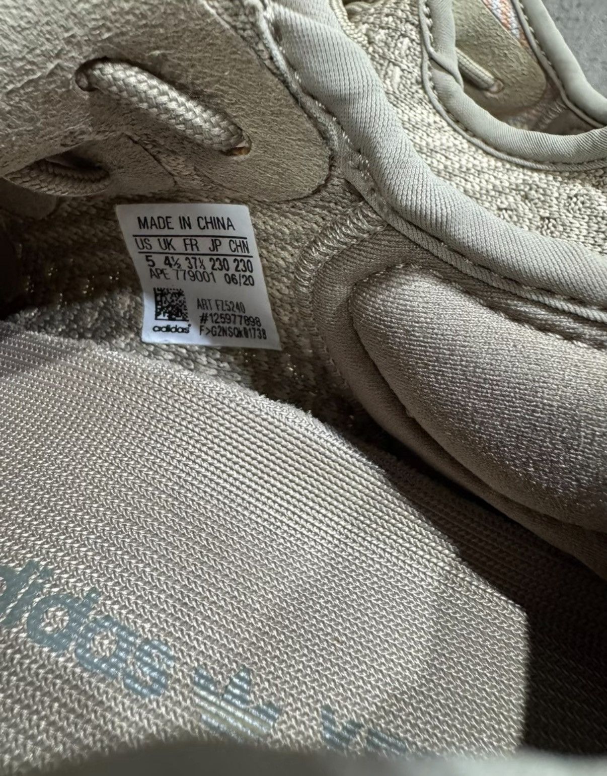 Adidas Adidas Yeezy 350 Sand Taupe Angel K37 Size US 7 / IT 37 - 6 Thumbnail