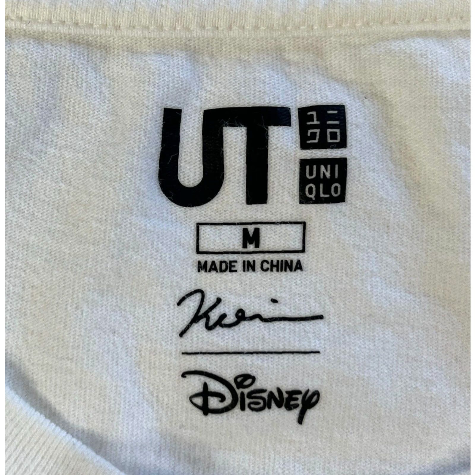 Uniqlo Uniqlo Mickey Mouse 3D T-Shirt Unisex Adults Sz M White Cotton Crew Neck Short Sleeve Size US M / EU 48-50 / 2 - 4 Thumbnail