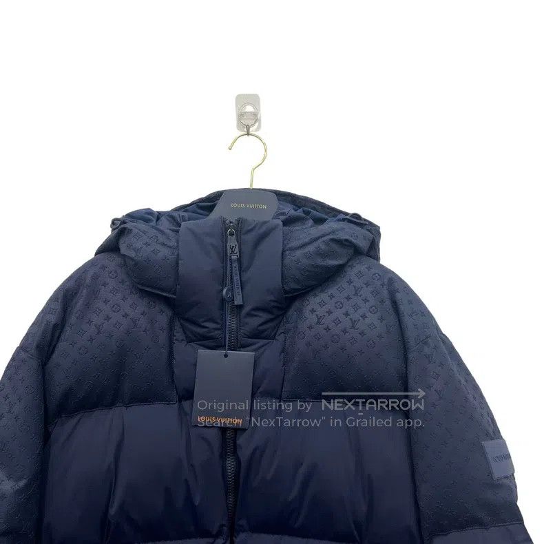 Louis Vuitton Louis Vuitton Embossed hooded down jacket Size US M / EU 48-50 / 2 - 2 Thumbnail