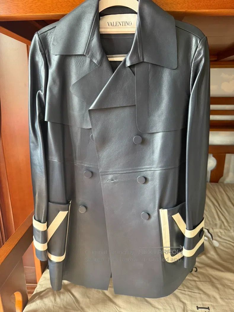 Valentino Valentino Long leather coat Size US S / EU 44-46 / 1 - 1 Thumbnail