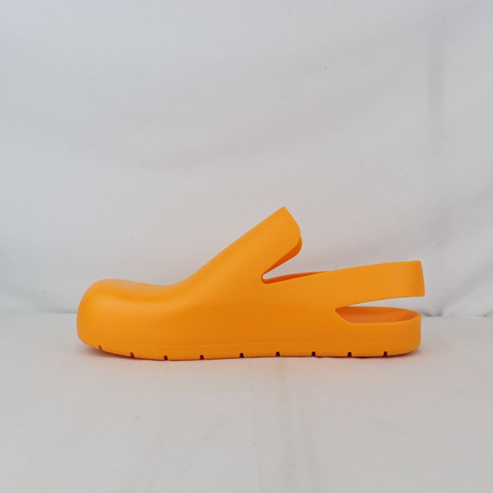 Bottega Veneta o1rshd1 Q.2 / Rubber Matt Puddle Sandal in Tangerine Size US 9 / EU 42 - 2 Thumbnail