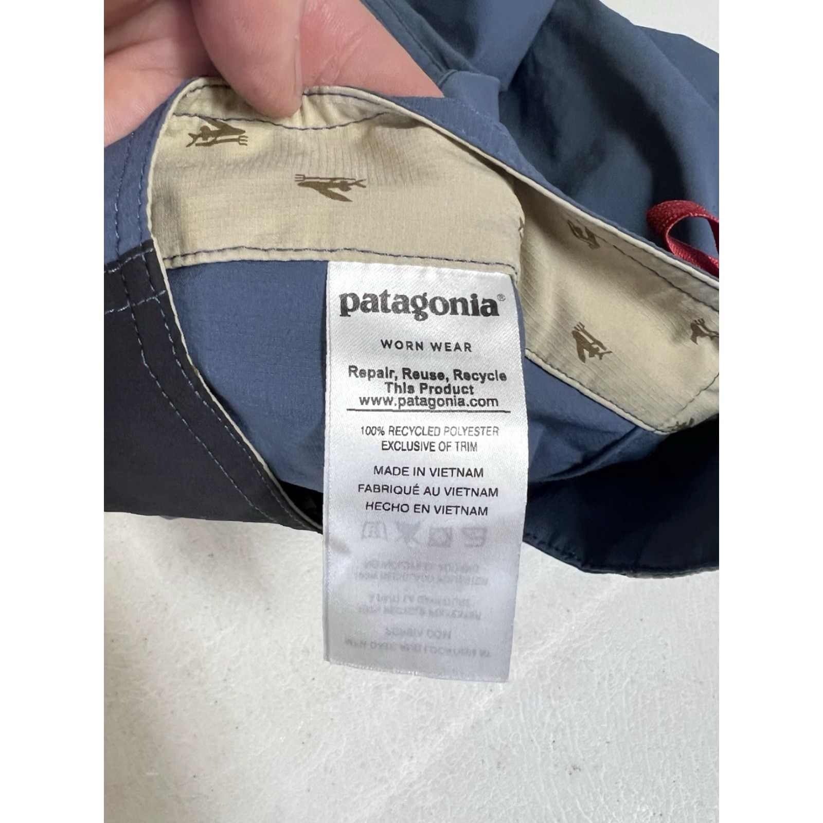 Patagonia Patagonia Boardshorts Mens 34 Blue Beach Swim Trunks Summer Trunks Beach Outdoor Surfing Mens Size US 34 / EU 50 - 3 Thumbnail