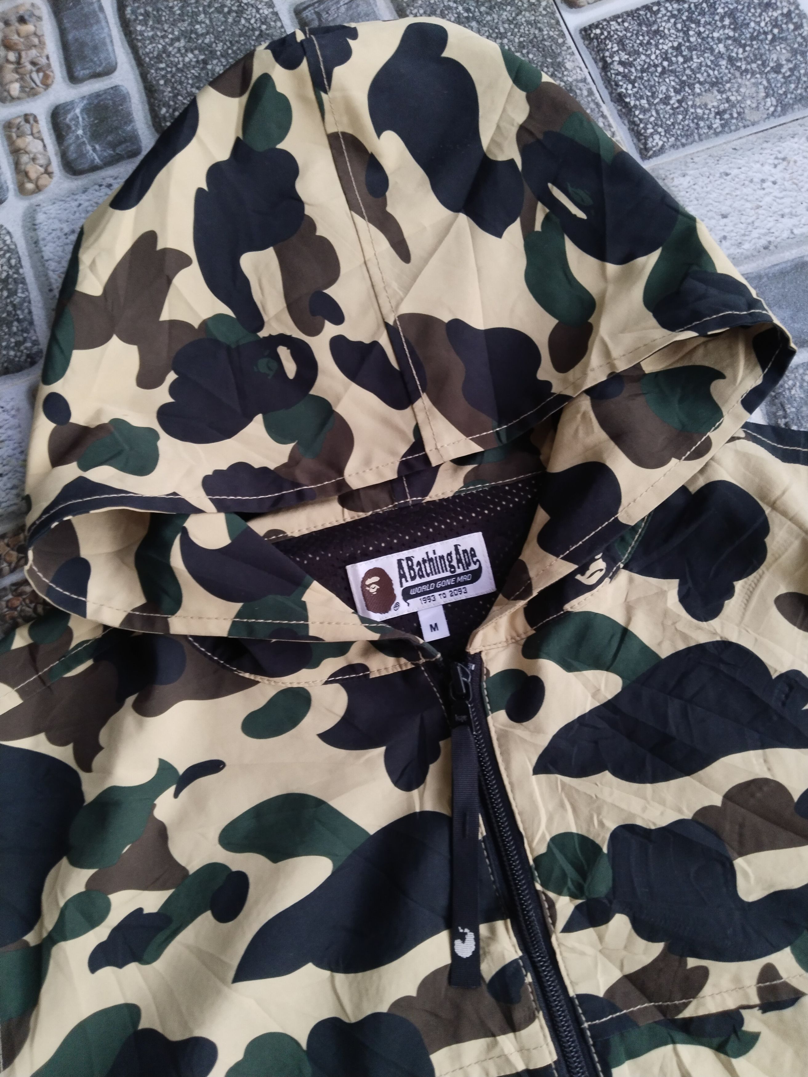 Bape 1st Camo Hoodie Jacket Size US M / EU 48-50 / 2 - 2 Thumbnail