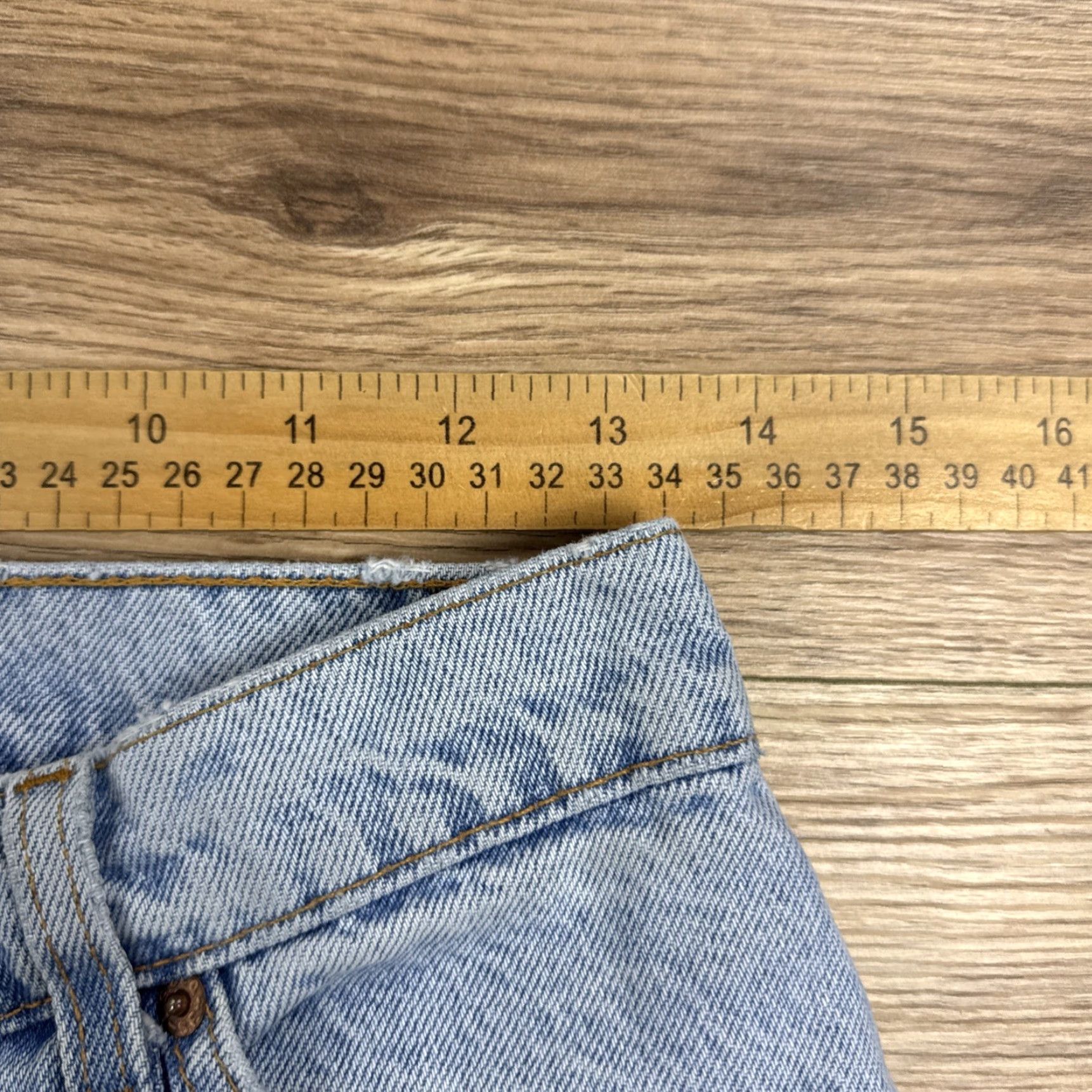 Levi's Levi’s Jeans 950 Women’s Orange Tab Relaxed Fit Tapered Leg 10 Regular Light Wash Blue 27 in Inseam Womens Jeans VyT Size 32" / US 10 / IT 46 - 5 Thumbnail