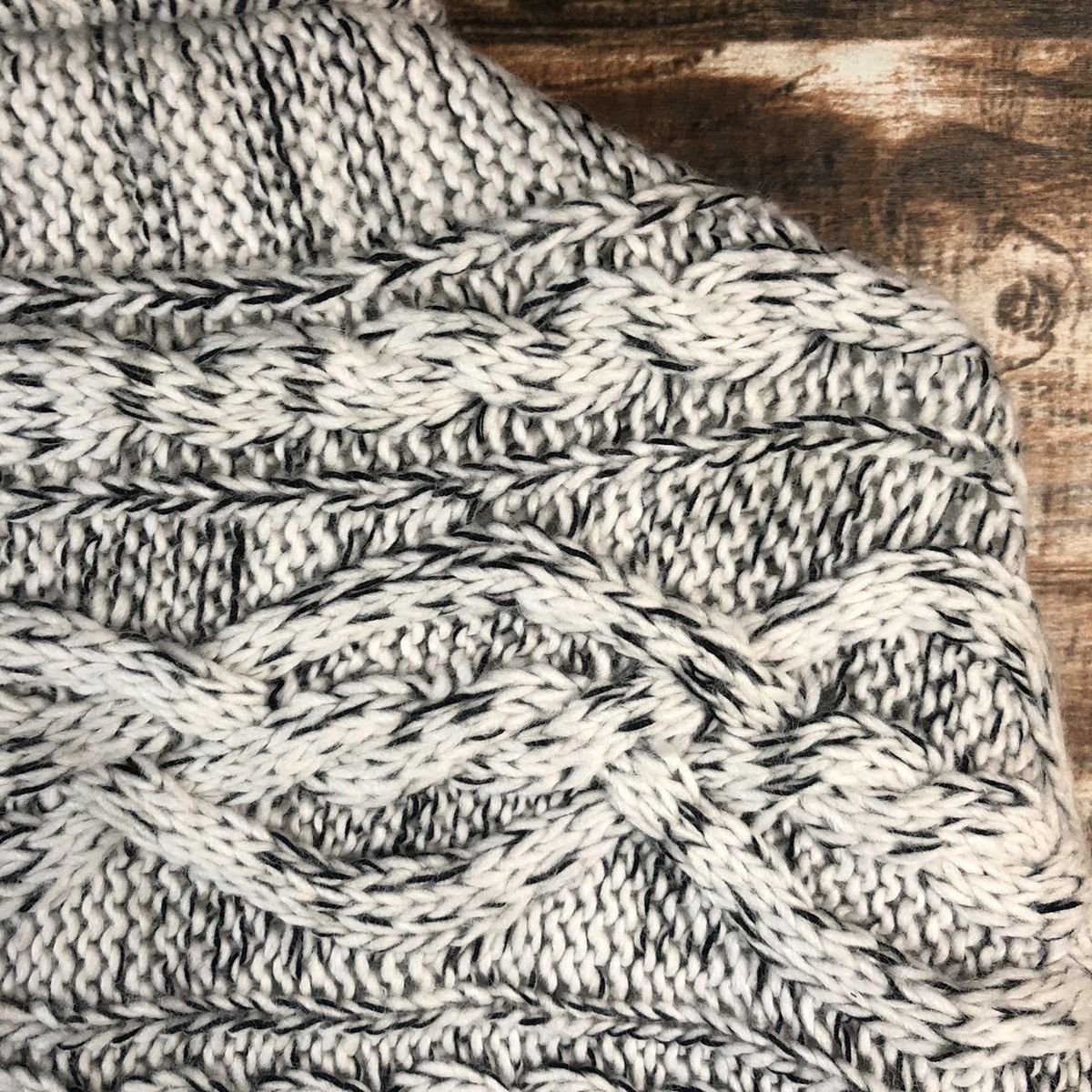 Aran Isles Knitwear Jeansis White Cardigan cable Knitwear #A1995 Size US XL / EU 56 / 4 - 12 Thumbnail