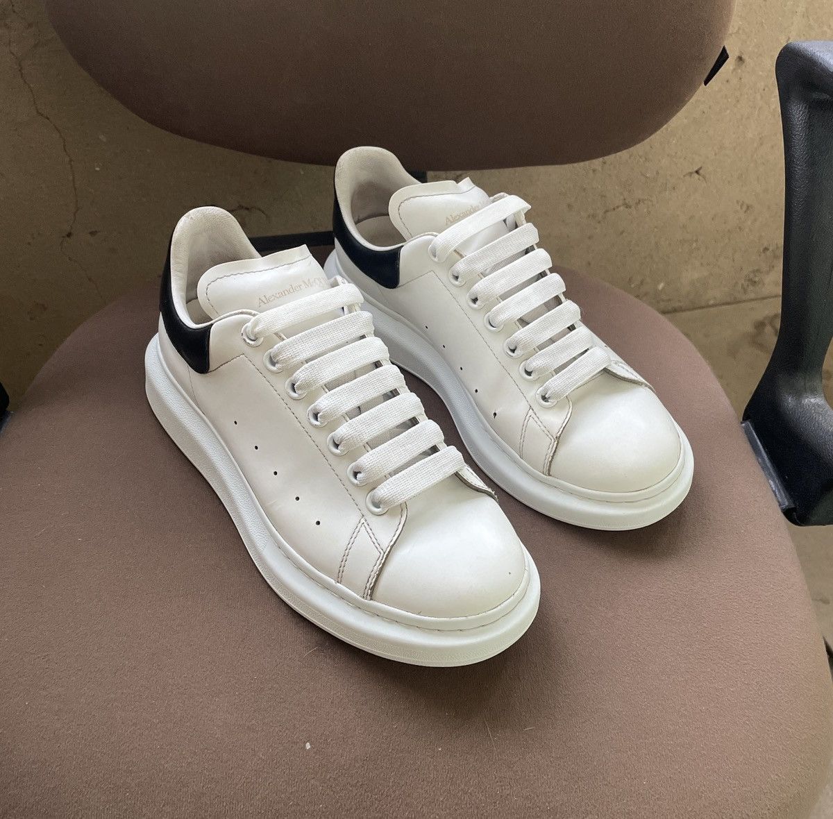 Alexander McQueen Alexander McQueen Oversized low top sneakers black white Size US 7.5 / EU 40-41 - 1 Thumbnail