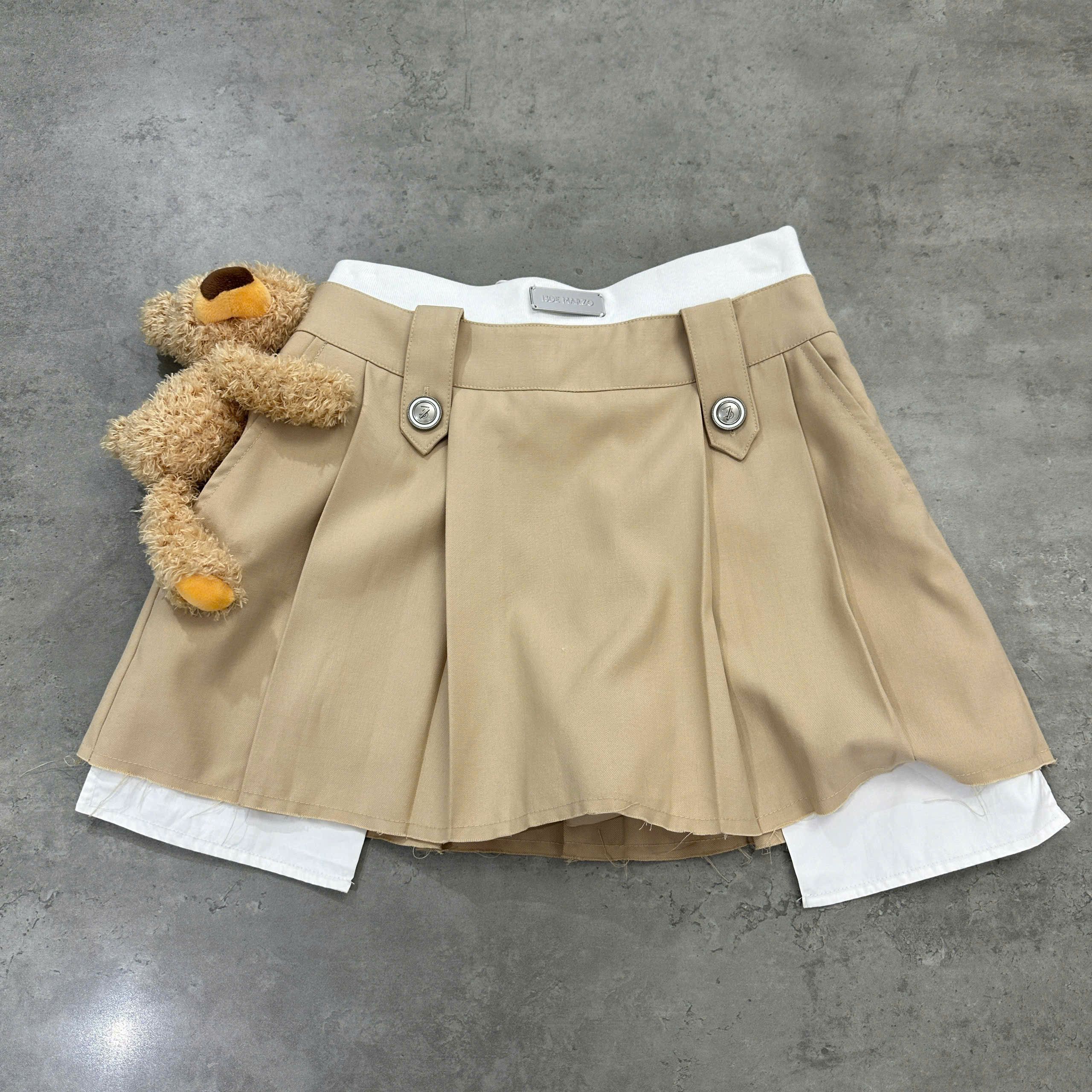 13DE MARZO 13 DEMARZO Cargo Pleated Skirt SAND Size 24" / US 00 / IT 34 - 1 Thumbnail