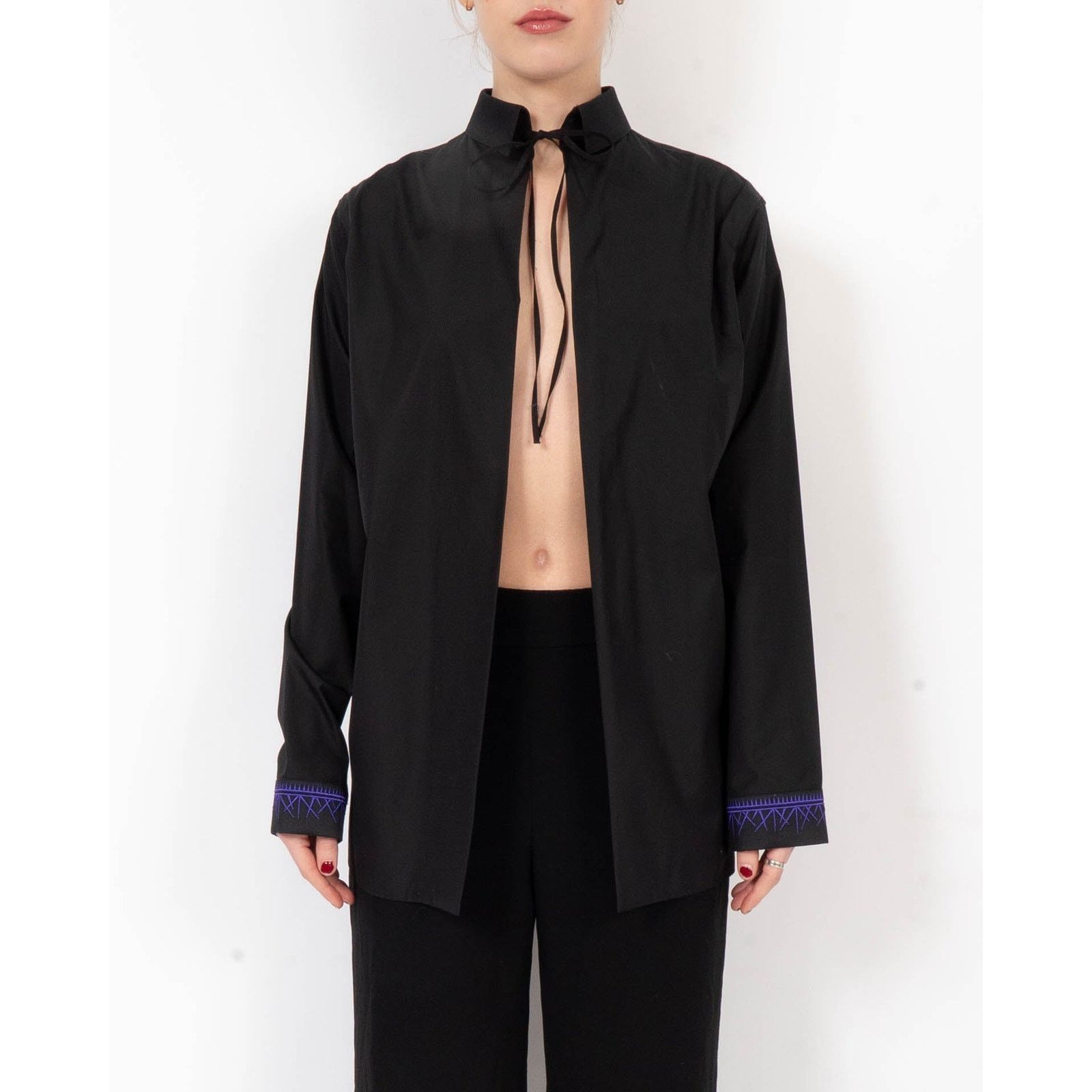 Haider Ackermann SS19 Open Shirt in Black Cotton with Purple Cuff Embroidery Size S / US 4 / IT 40 - 2 Thumbnail
