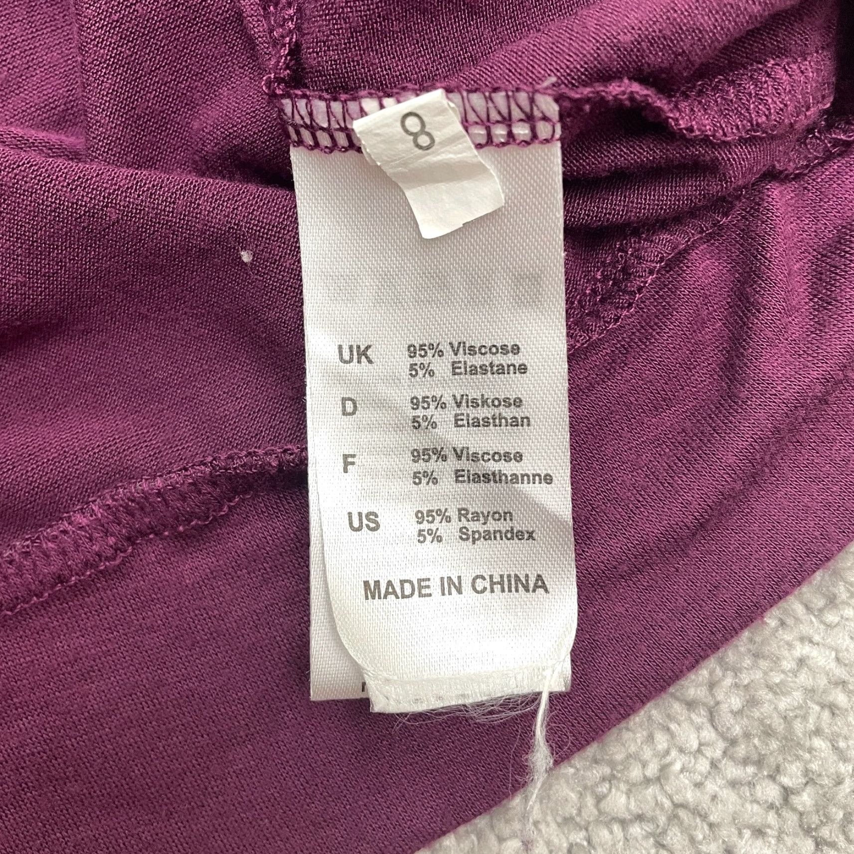 Vintage DJT Skirt Womens Medium Purple Knee Length Stretch Casual 30in 18in Knit Viscose Spandex Logo High Rise Front-Printed? Wait no. Size 32" / US 10 / IT 46 - 7 Thumbnail