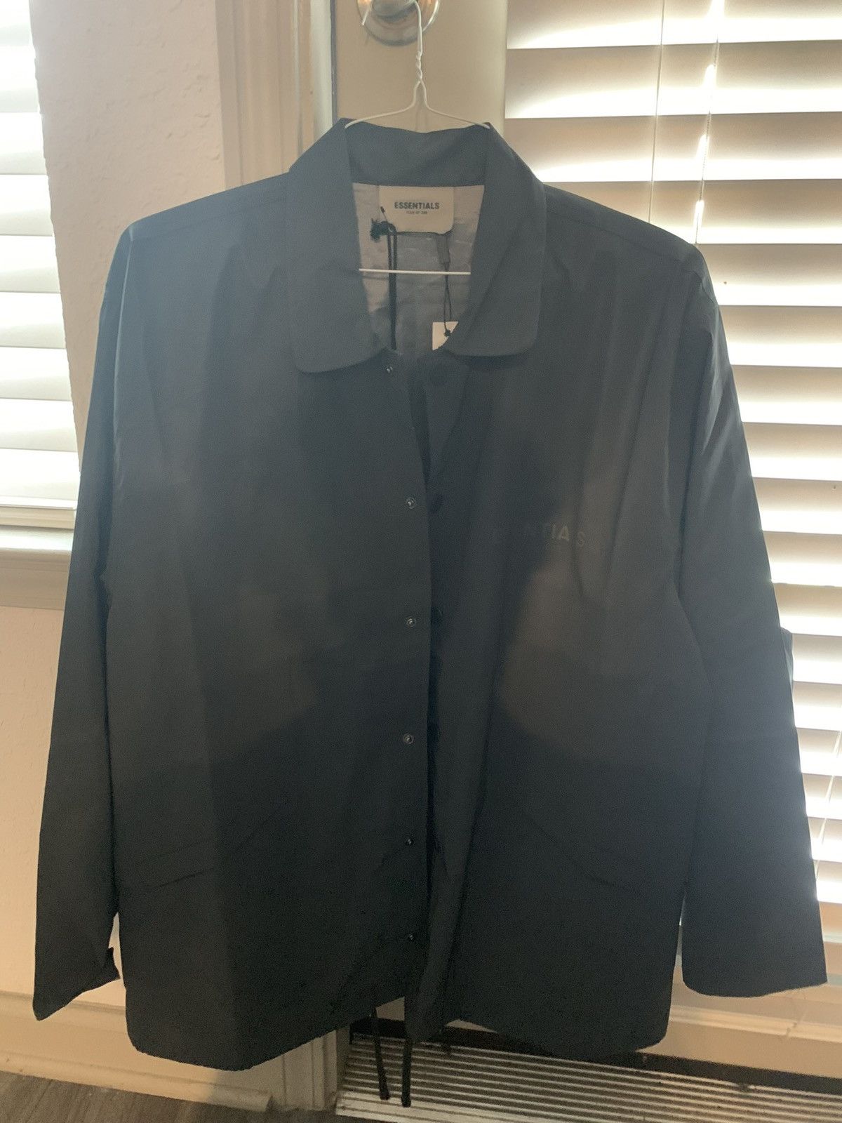 Fear of God Essentials black coach jacket Size US S / EU 44-46 / 1 - 1 Thumbnail