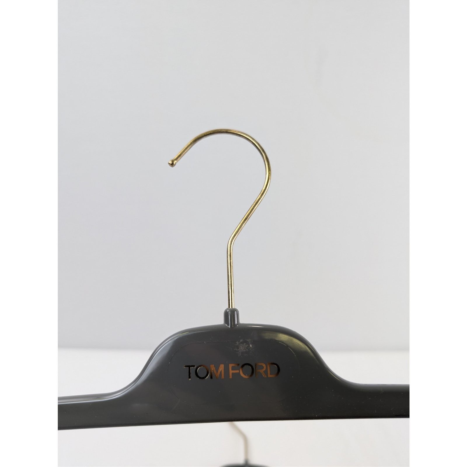 Tom Ford o1rshd1 Size: OS / 3 Pack Clip Hangers in Black Size ONE SIZE - 14 Thumbnail