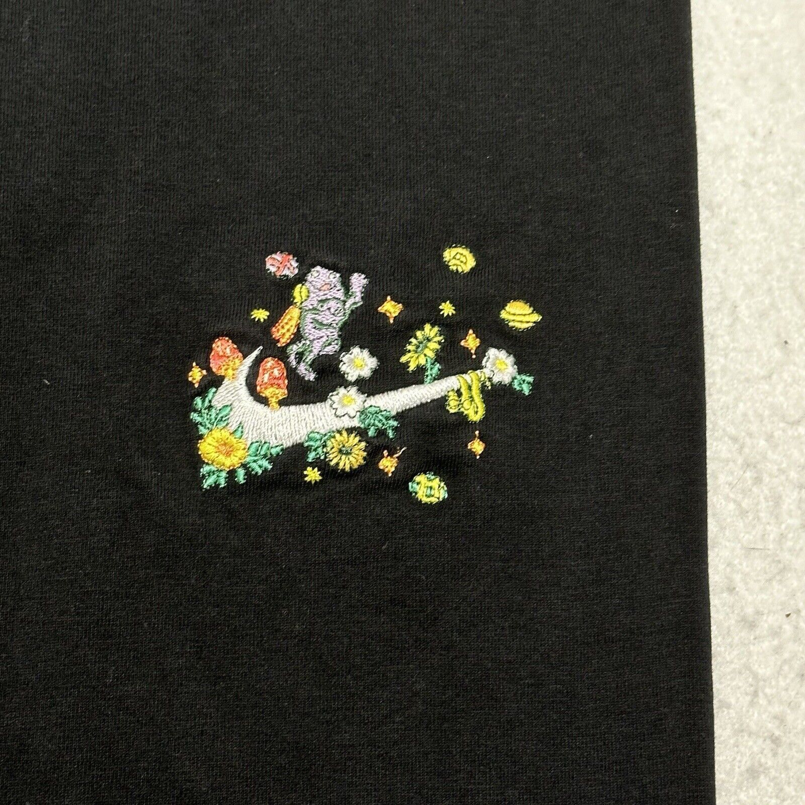 Nike Nike Large 7/8 Running Leggings Floral Yoga Pants Black Size 34" / US 12 / IT 48 - 4 Thumbnail