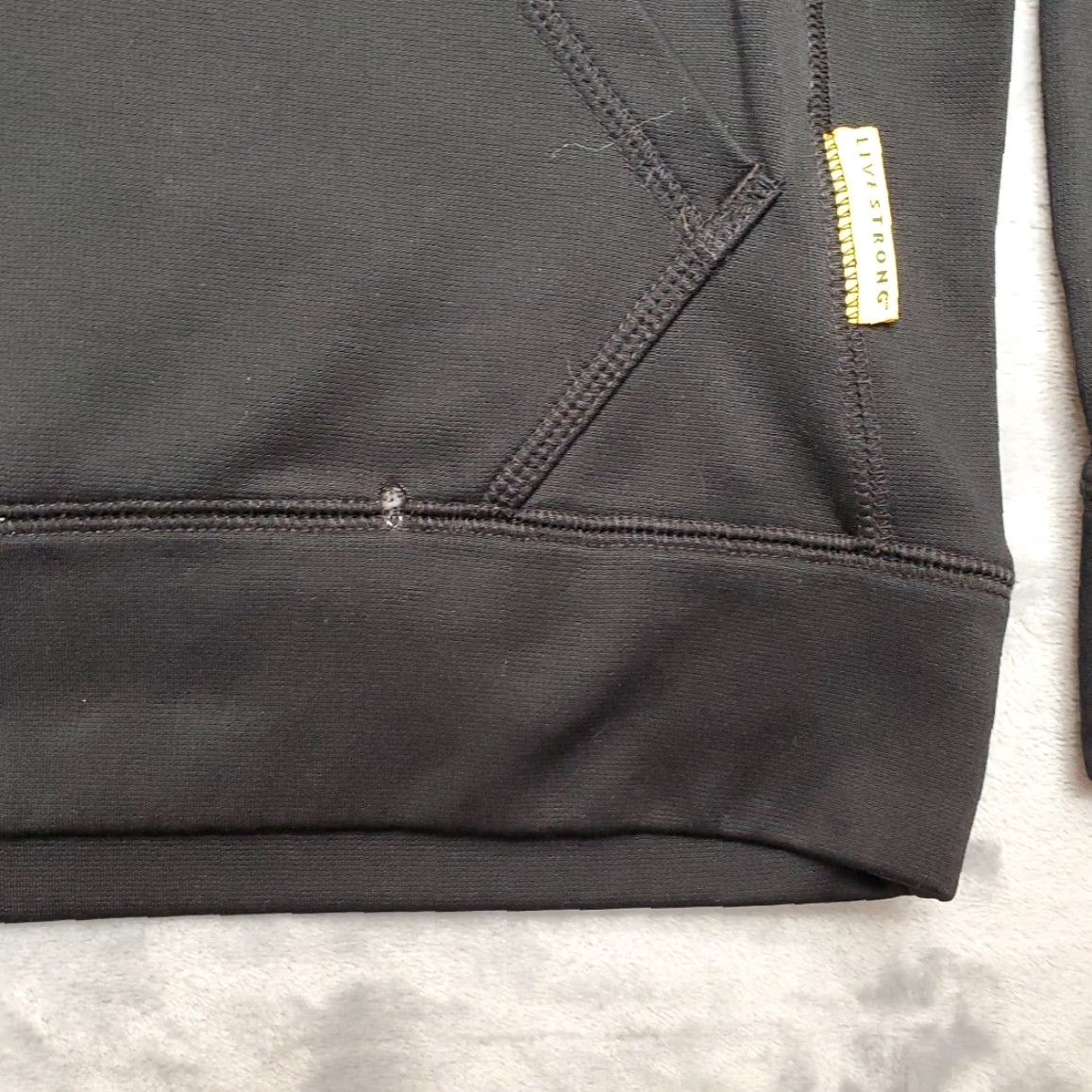 Nike VINTAGE Nike Hoodie Mens S Black Livestron Therma Fit Hooded Logo Fleece Sweatshirt Size US S / EU 44-46 / 1 - 3 Thumbnail
