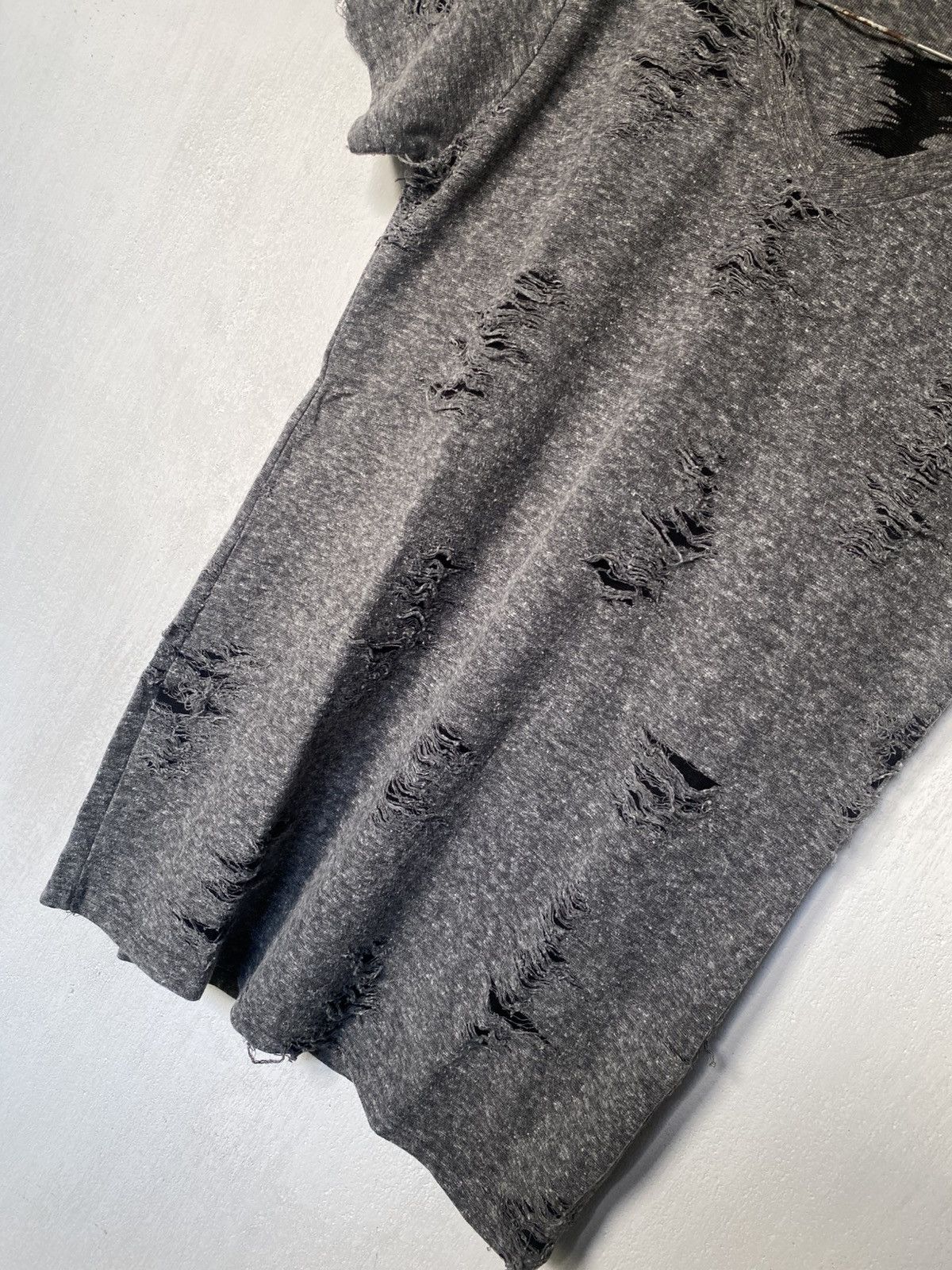 If Six Was Nine × Japanese Brand × Le Grande Bleu (L.G.B.) Mc Ginn Distressed Tshirt Size US S / EU 44-46 / 1 - 3 Thumbnail