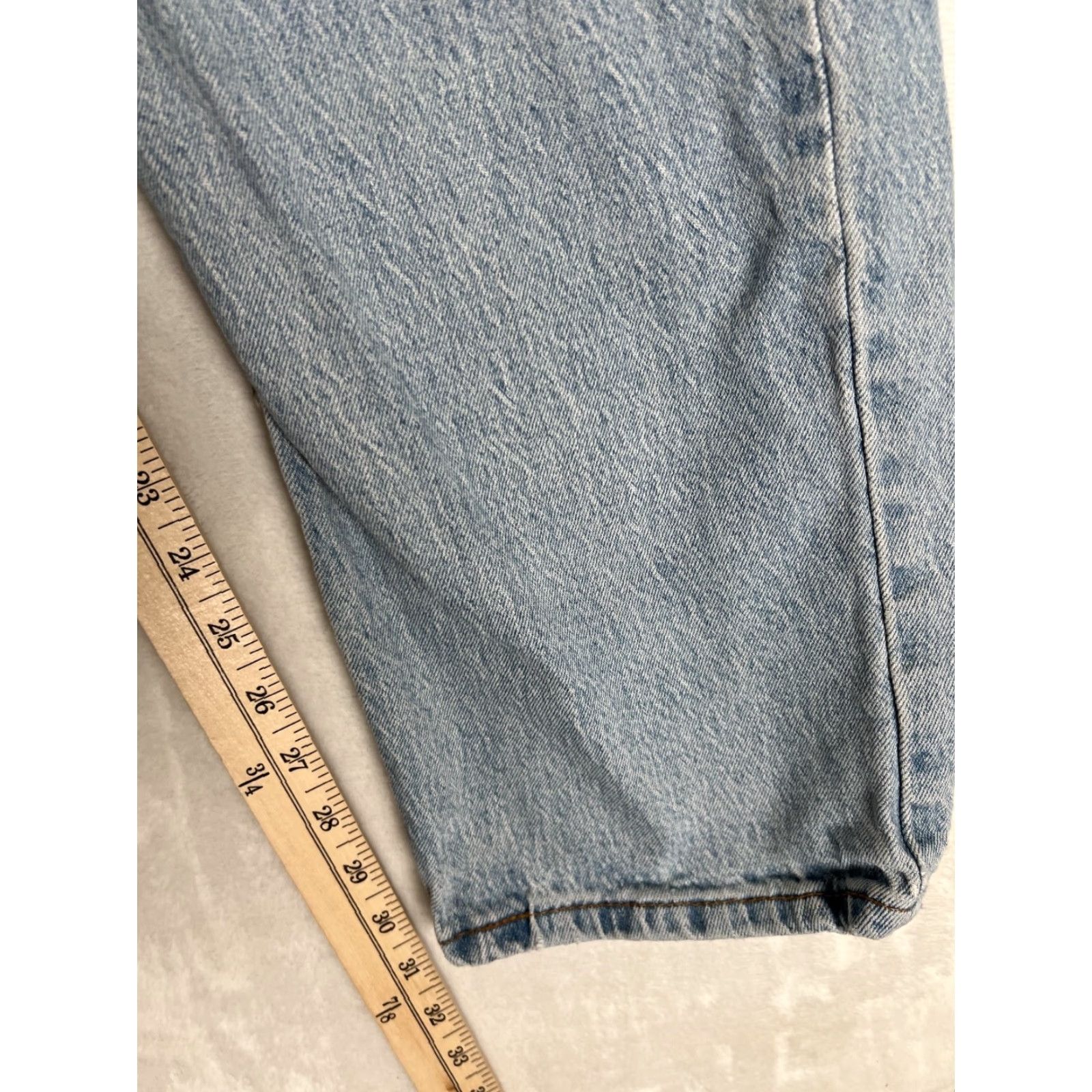 Levi's VINTAGE Levi’s 505 Jeans | Levi's | 505 | Blue Denim Jeans 38x30 | 5-Pocket | Regular Fit | Medium Wash | USA 90s | Mexico Size US 38 / EU 54 - 5 Thumbnail