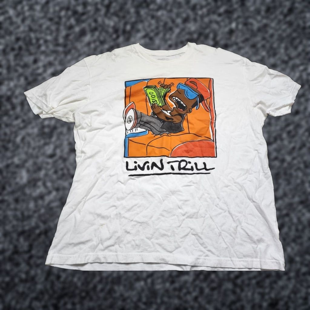 Vintage Mens 2XL Fly Supply T Shirt Basketball Money Distressed White Crew Neck Short Sleeve Men Size US XXL / EU 58 / 5 - 1 Thumbnail