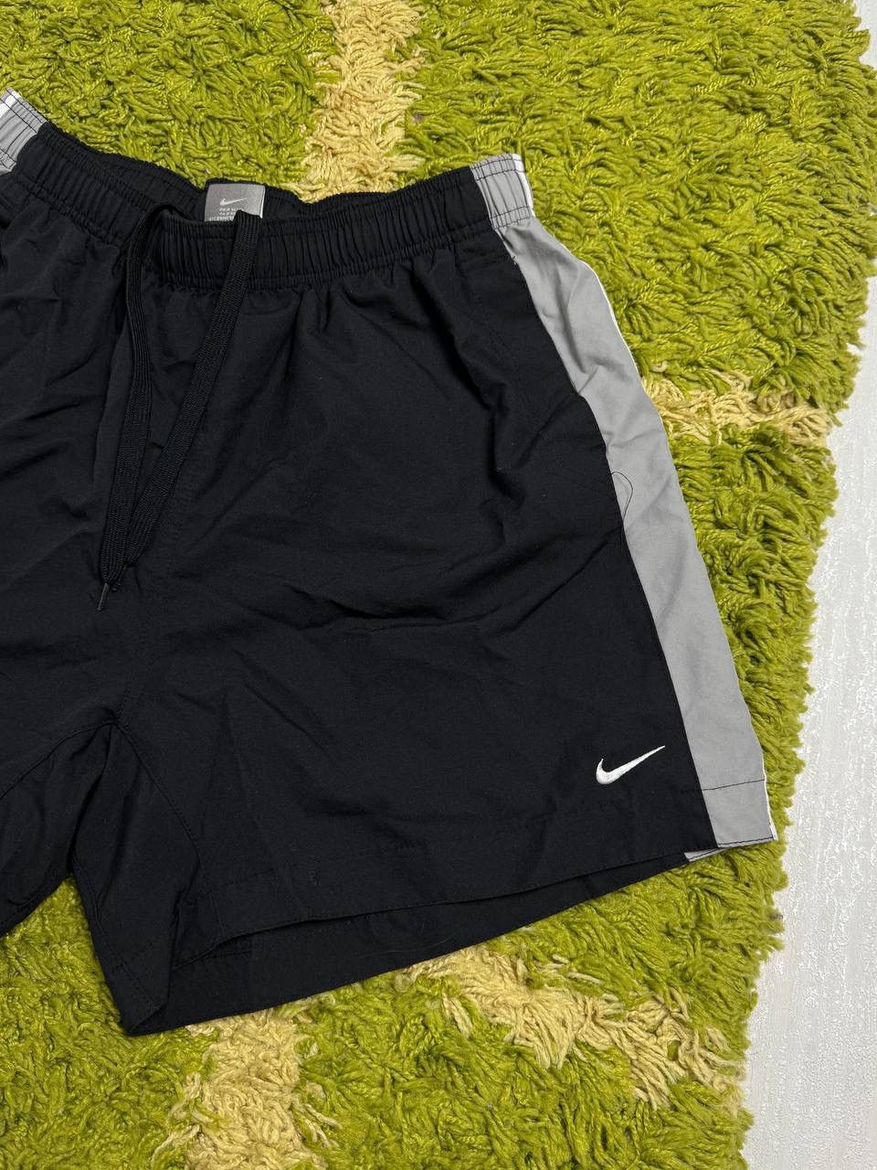 Nike × Vintage Nike vintage shorts Size US 36 / EU 52 - 2 Thumbnail