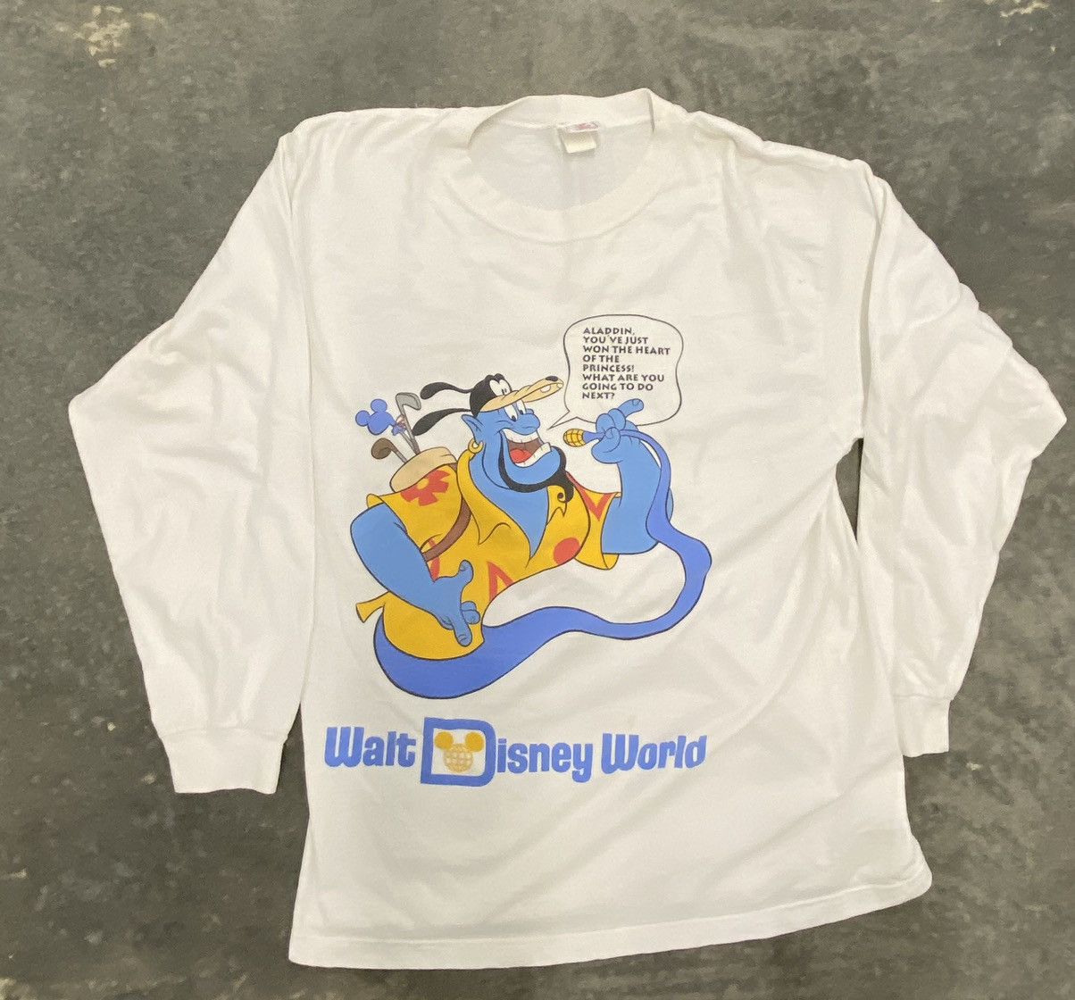 Vintage Vtg Aladdin Genie Walt Disney World Promo TShirt Long Sleeve Size US L / EU 52-54 / 3 - 1 Thumbnail
