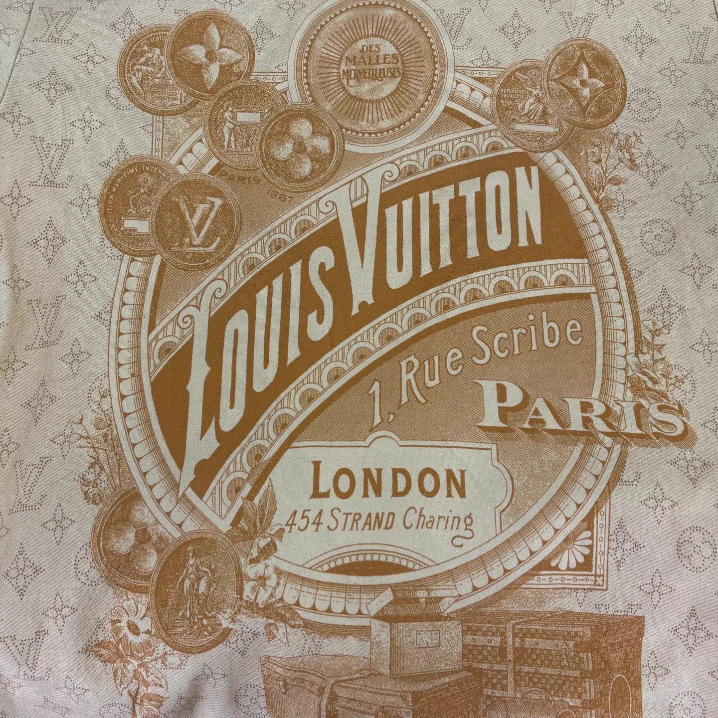 Louis Vuitton LV all-over vintage badge print beige short tee L Size US L / EU 52-54 / 3 - 7 Thumbnail