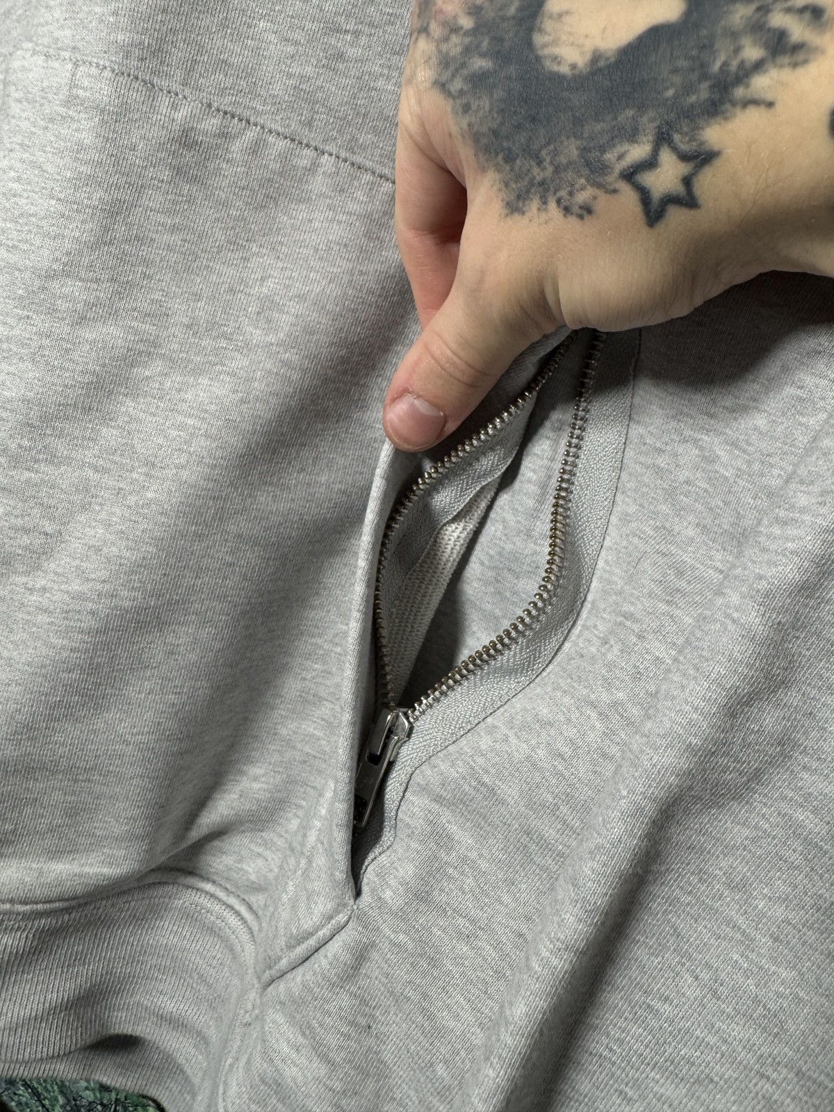 Palace Palace Felt P Hoodie Size US XL / EU 56 / 4 - 4 Thumbnail