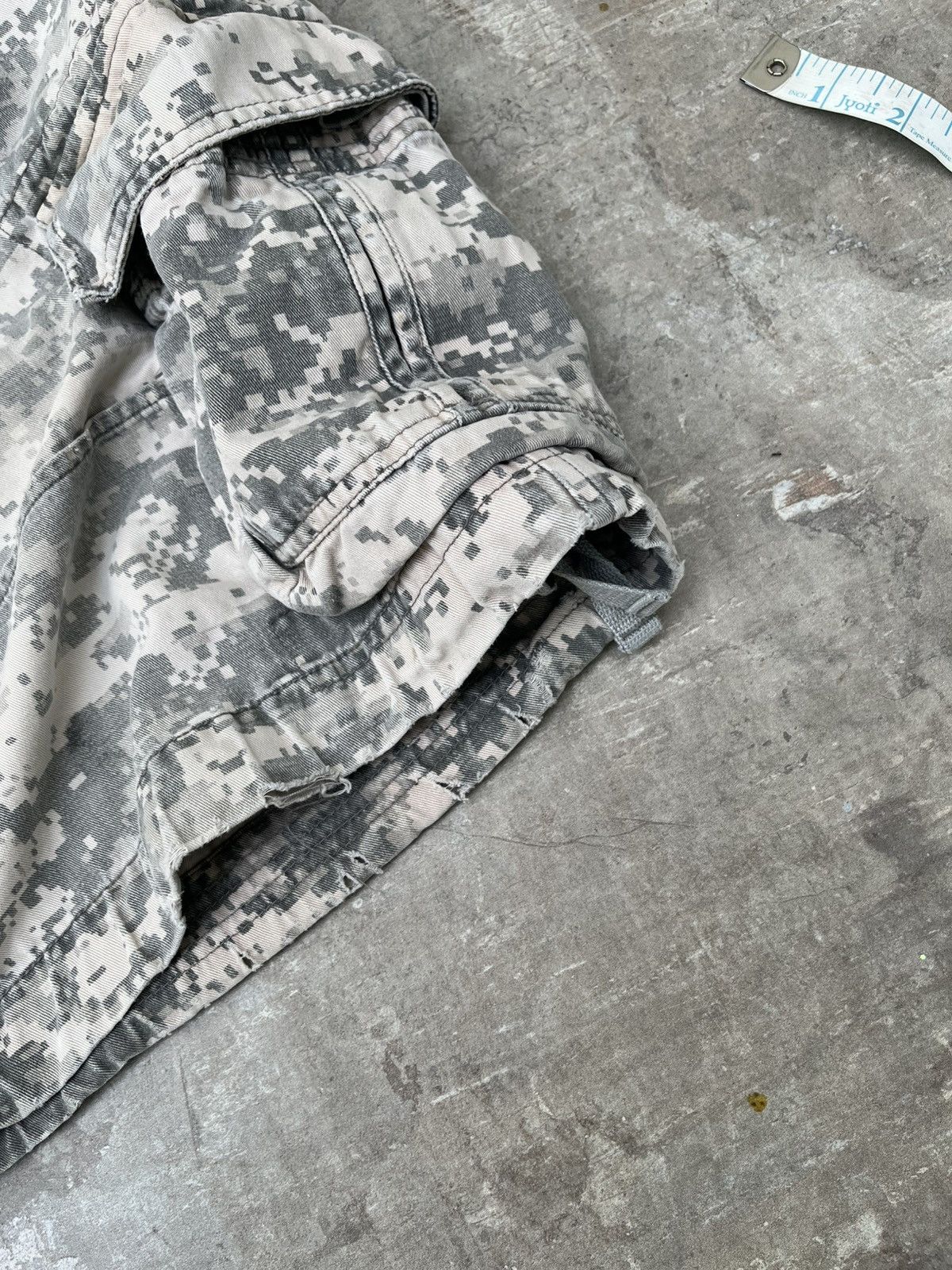 Vintage Vintage Faded Digi Camo Short Thrashed Size US 34 / EU 50 - 5 Thumbnail