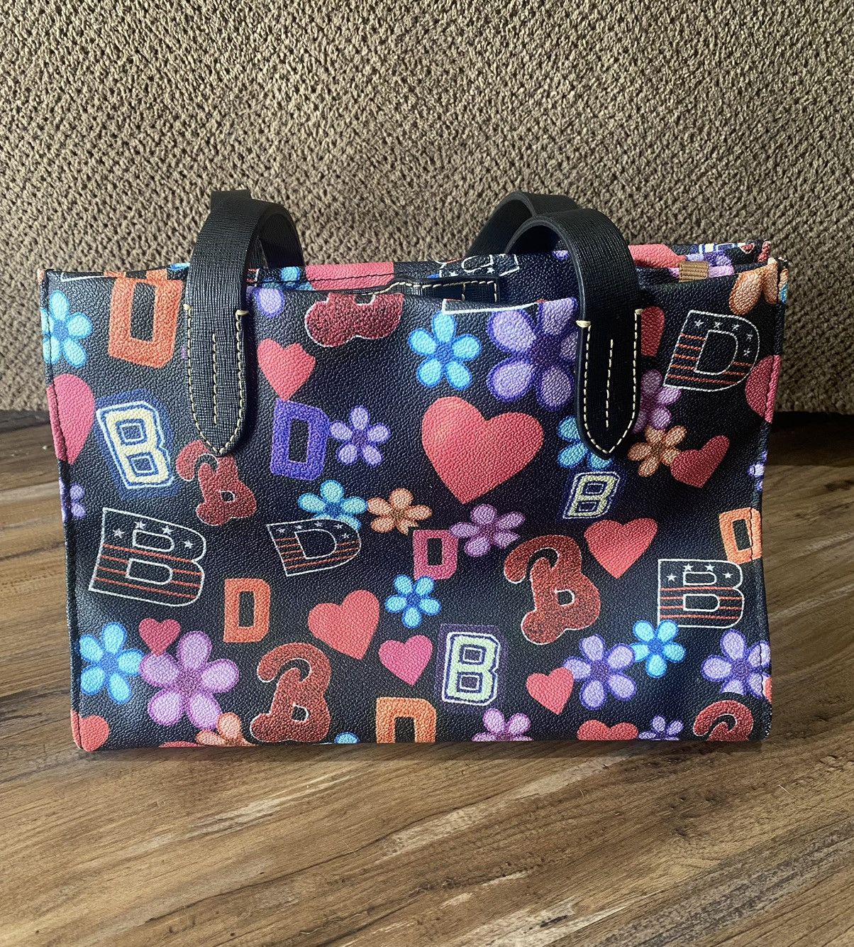 Dooney & Bourke Dooney & Bourke multicolor letter purse! Size ONE SIZE - 4 Thumbnail