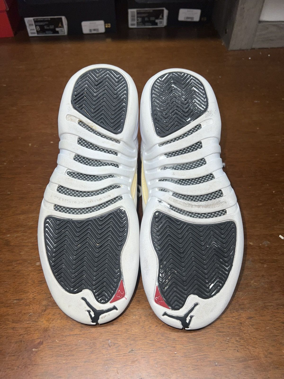 Nike Air Jordan 12 Retro GS Rising Sun size 5Y Size US 5 / EU 37 - 6 Thumbnail