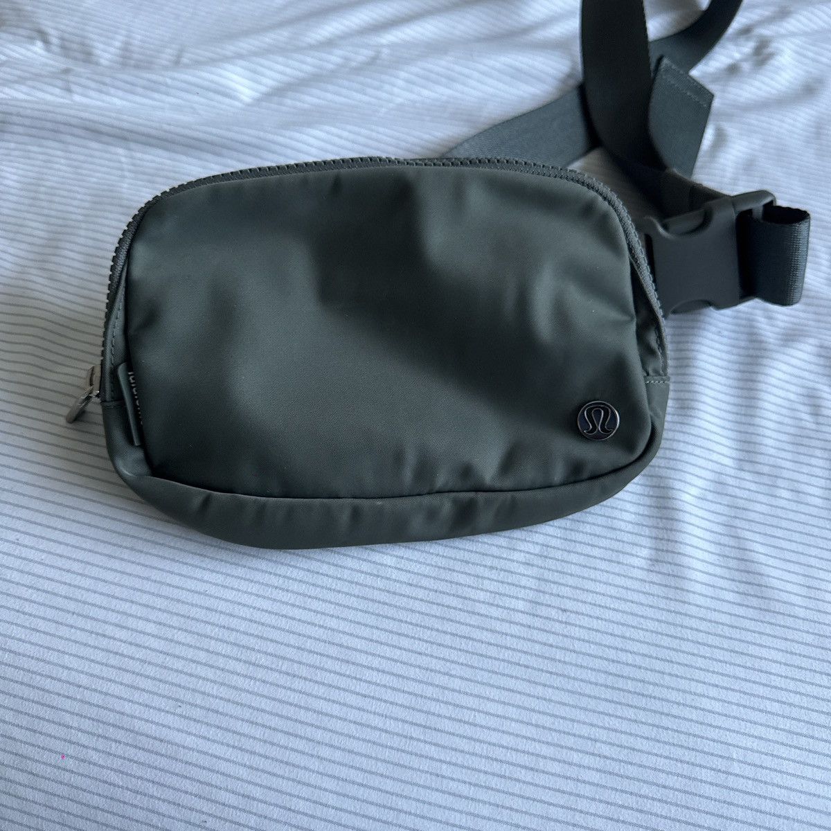 Lululemon Lululemon Fanny pack bag Size ONE SIZE - 1 Thumbnail
