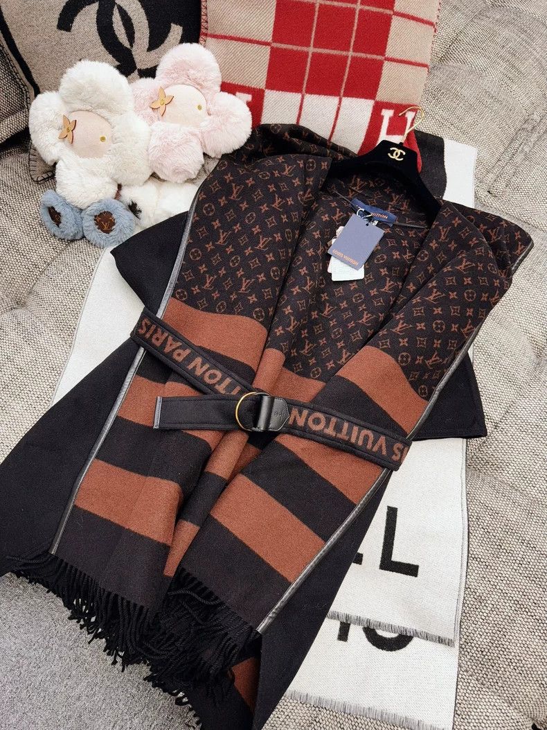 Louis Vuitton Louis Vuitton Brown Black Hooded Cape Coat- DMC Size US S / EU 44-46 / 1 - 1 Thumbnail