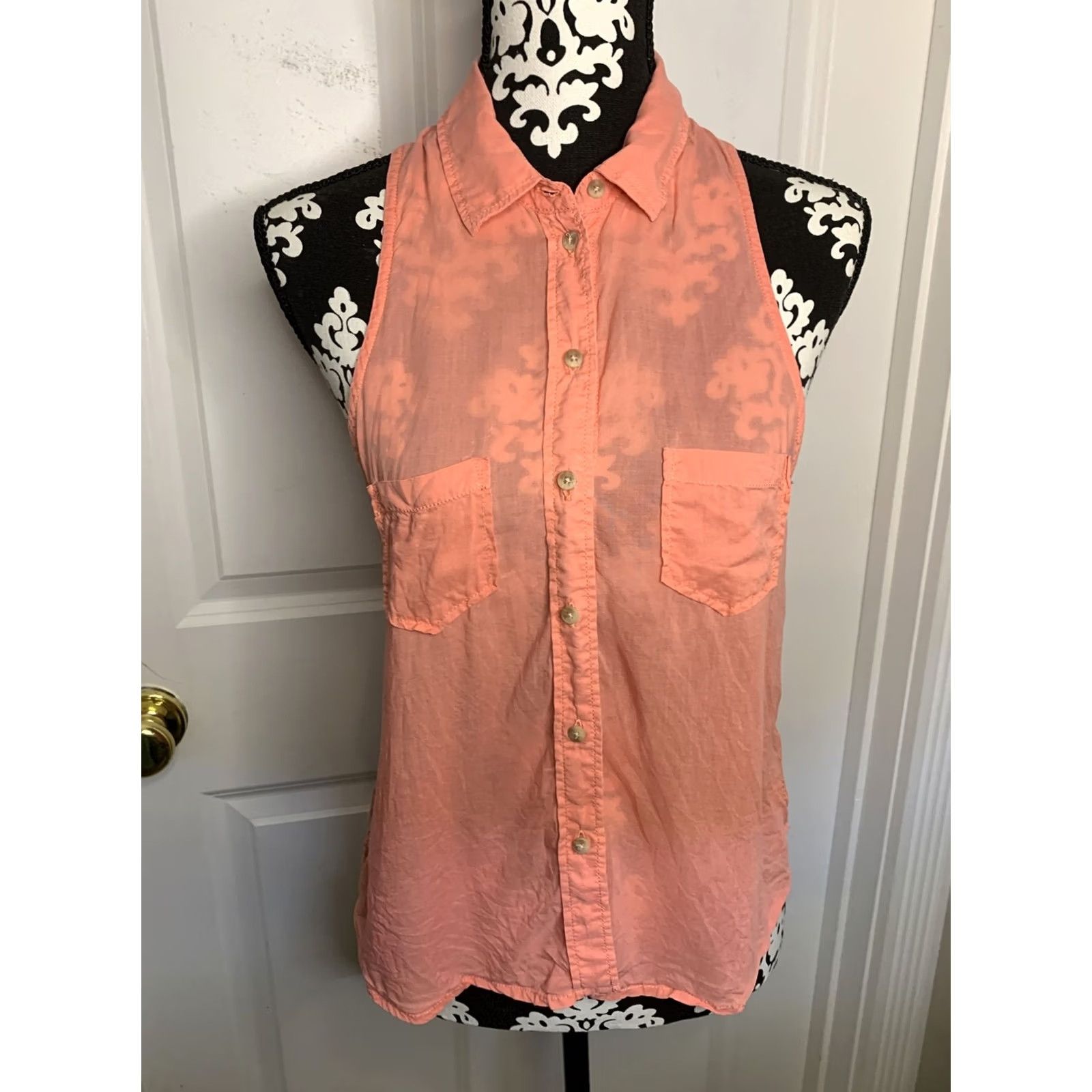 American Eagle Outfitters American Eagle Women’s Tank Top Button Up XS S Sheer Sleeveless Peach/Pink Collared Casual Womens Size S / US 4 / IT 40 - 7 Thumbnail