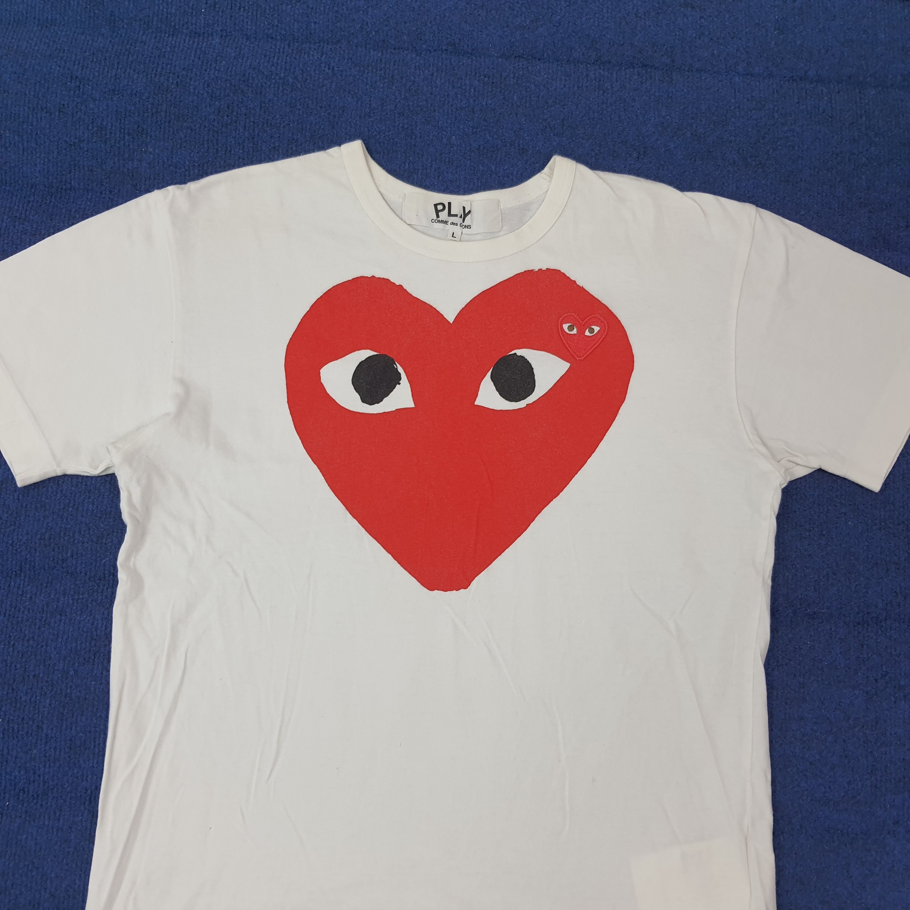 Comme des Garcons PLAY Vintage Comme Des Garcons PLAY Japan Tshirt C259N48 Size US M / EU 48-50 / 2 - 2 Thumbnail