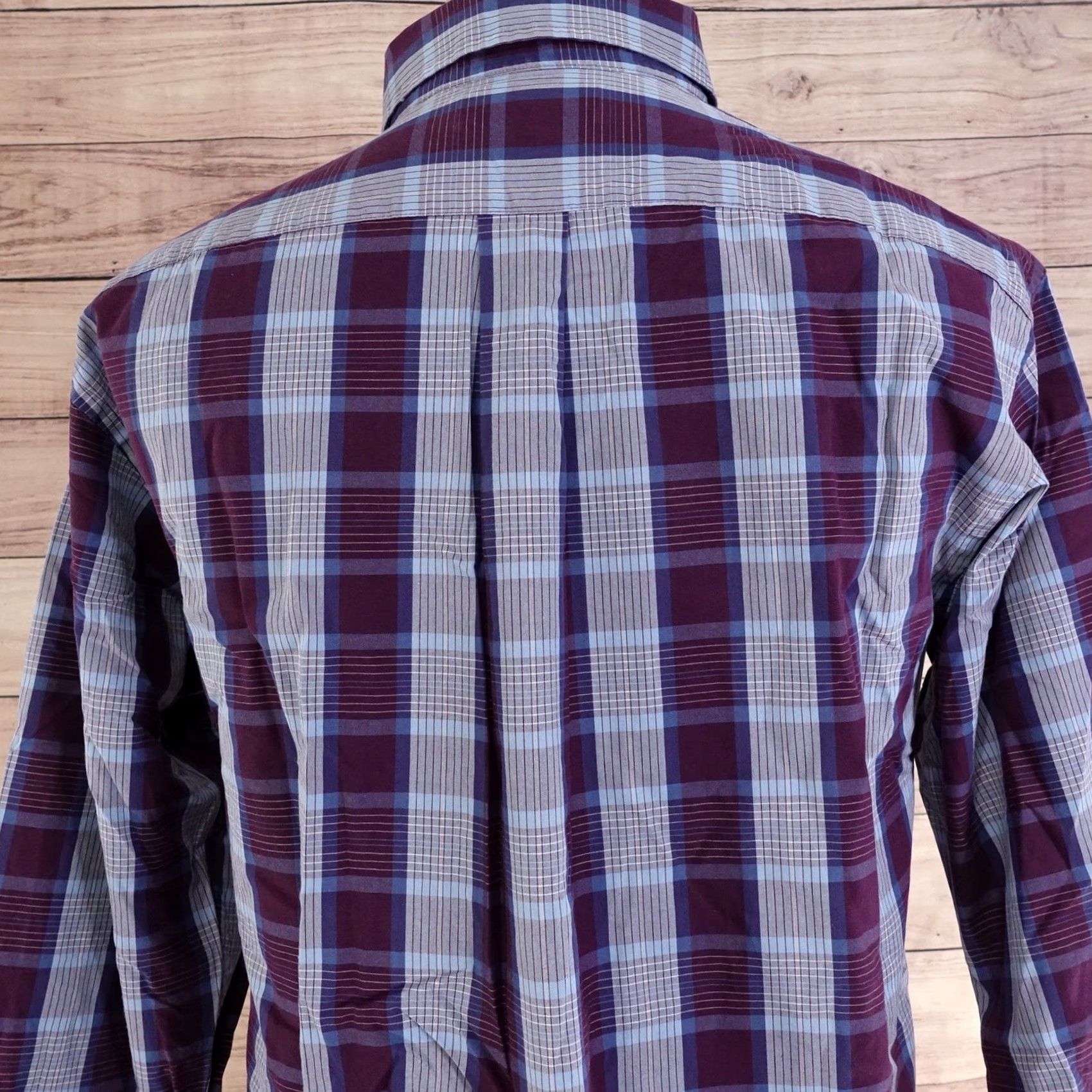 Roundtree & Yorke ROUNDTREE & YORKE PLAID BUTTON DOWN SHIRT MENS SIZE L Size US L / EU 52-54 / 3 - 5 Thumbnail