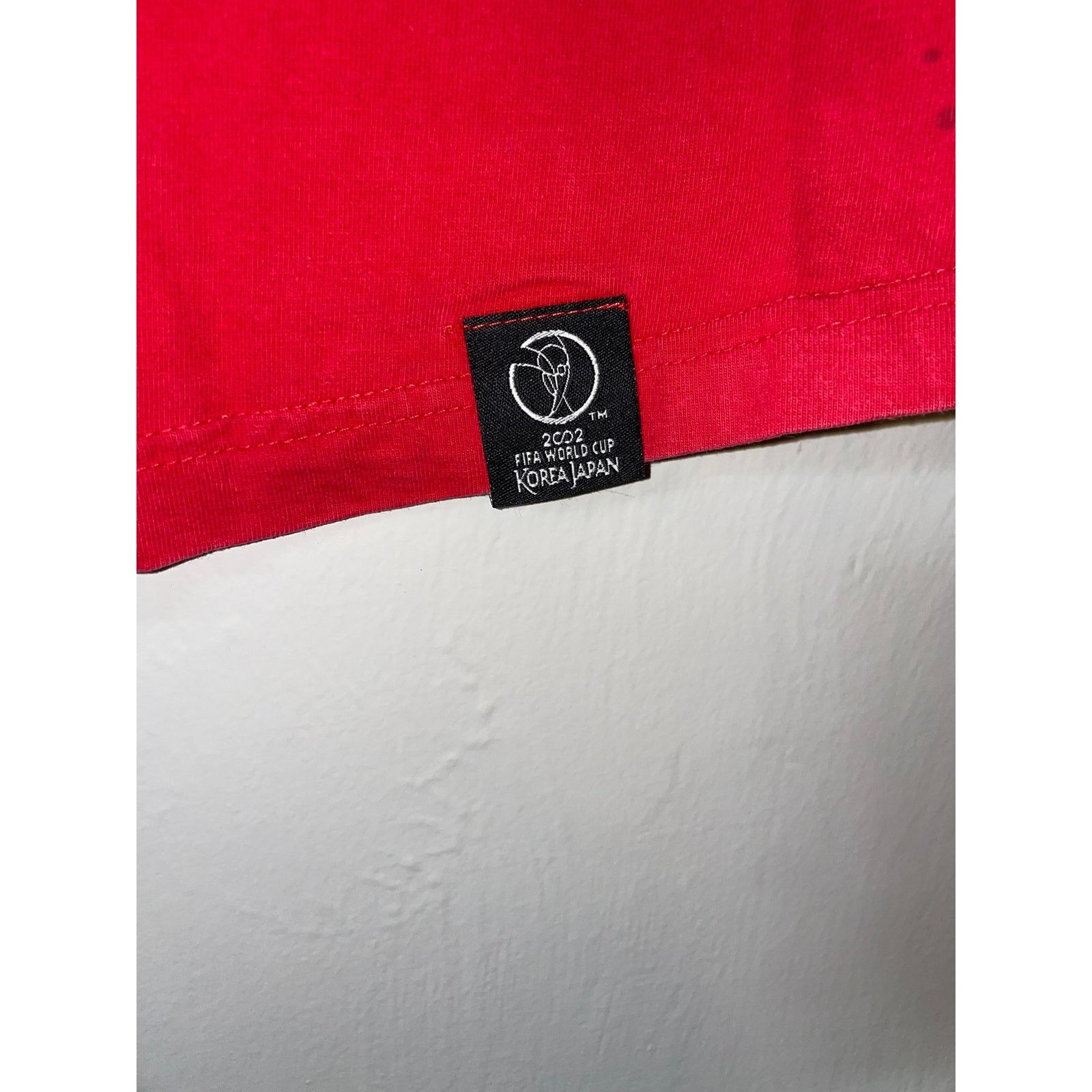 Vintage Vintage Fifa World Cup Shirt Korea Japan Soccer Red Tee L Size US L / EU 52-54 / 3 - 4 Thumbnail