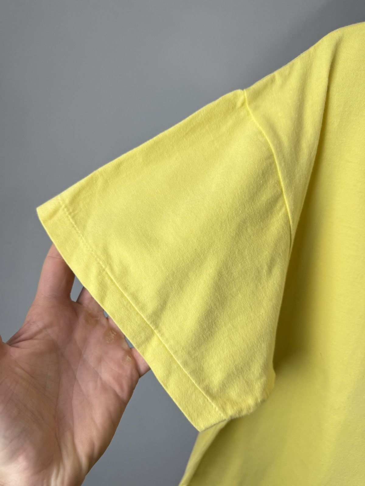 Nike 1990’s Vintage Nike T Shirt Yellow Hype Size US M / EU 48-50 / 2 - 5 Thumbnail