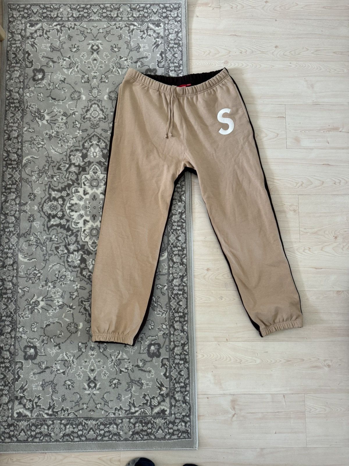 Supreme S Logo Sweatpants Brown Bottoms