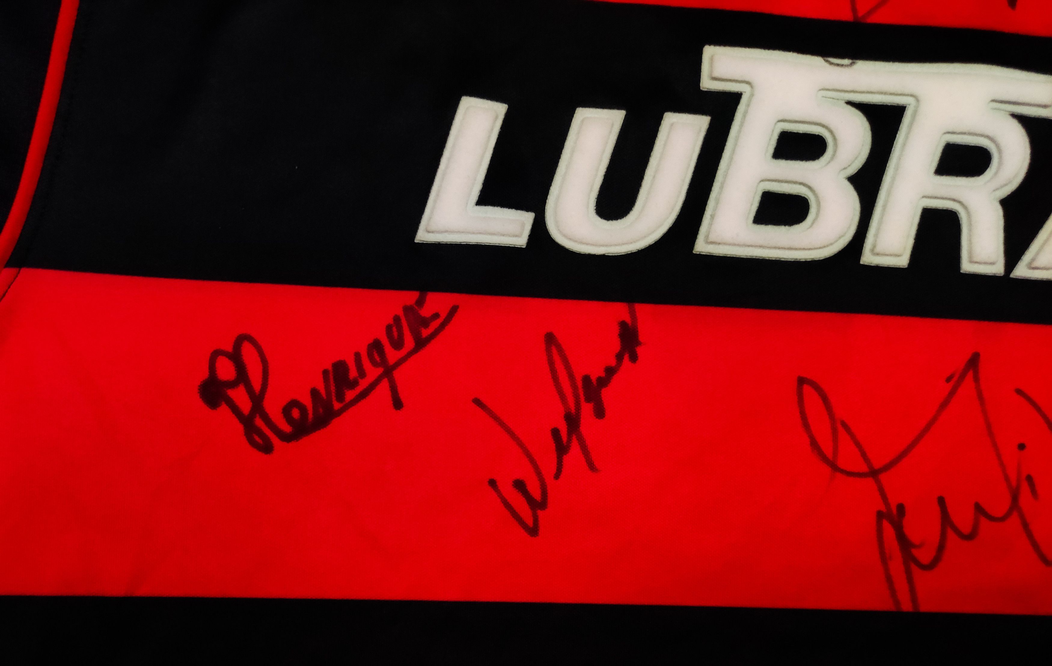 Nike Flamengo 2002 2003 Nike Signed Home Shirt Kit Jersey Brazil Size US L / EU 52-54 / 3 - 13 Thumbnail
