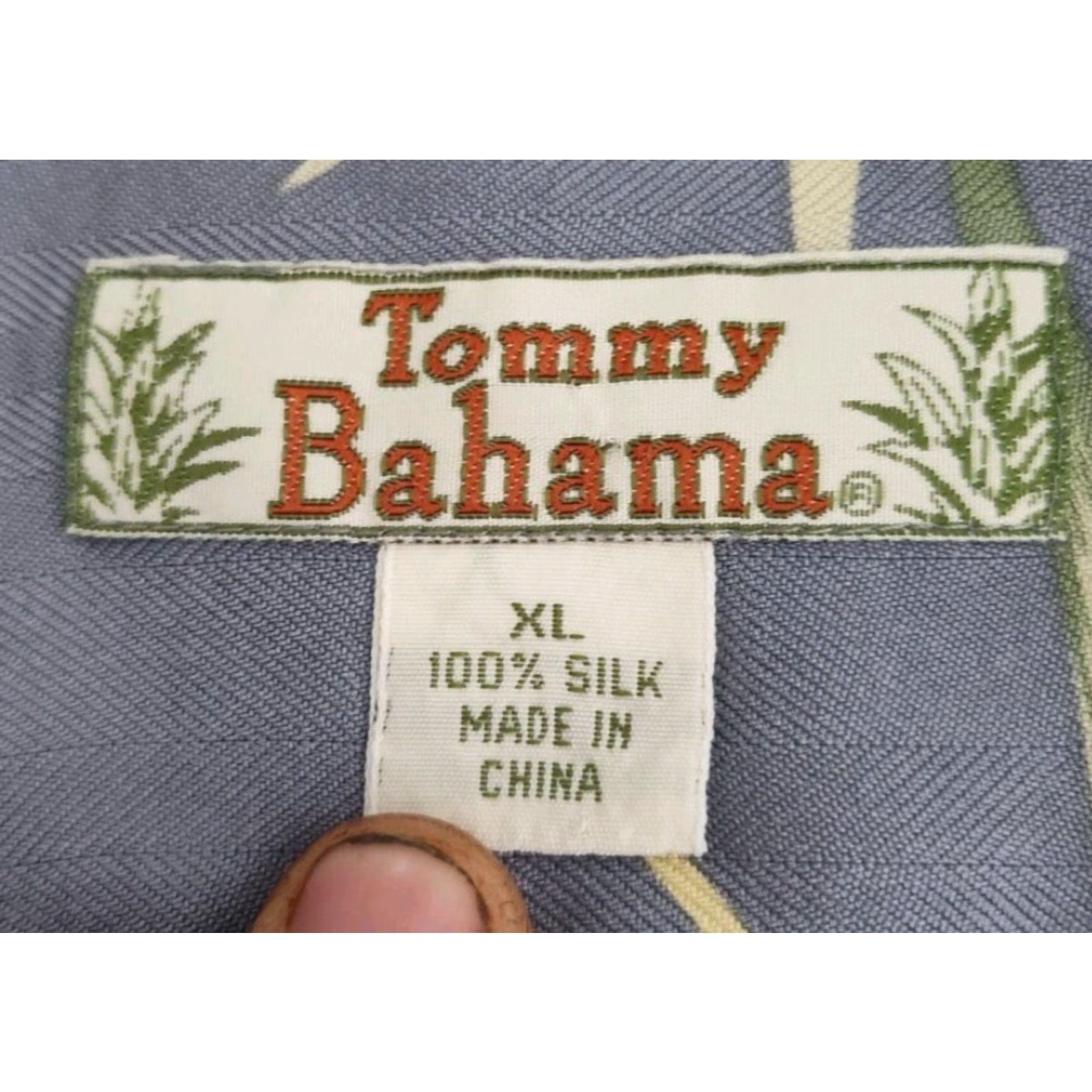 Tommy Bahama VINTAGE Tommy Bahama Men’s Silk Hawaiian Shirt XL Blue Floral Short Sleeve Casual Summer Spring Mens Size US XL / EU 56 / 4 - 7 Thumbnail